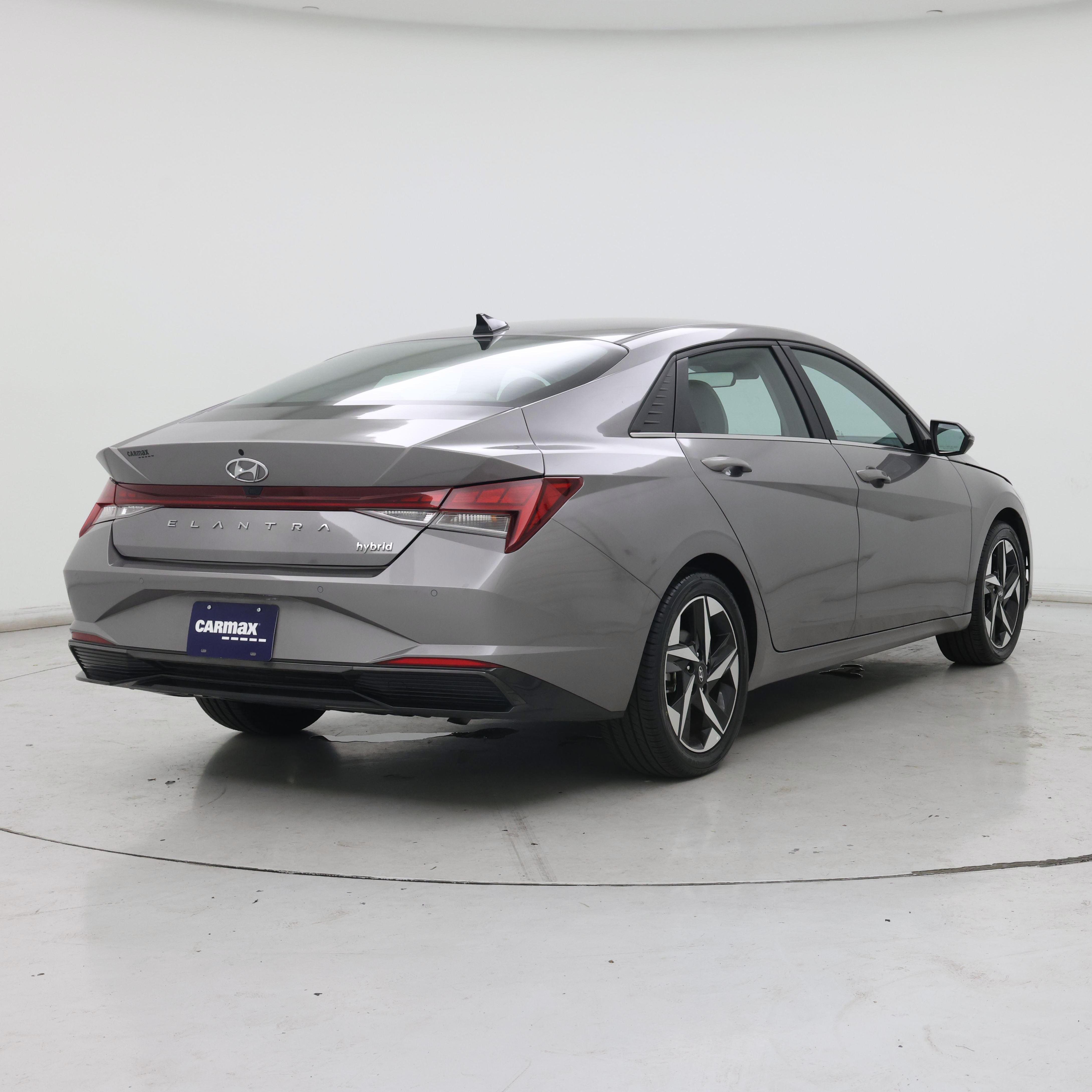 Thumbnail: 2023 Hyundai Elantra - 8