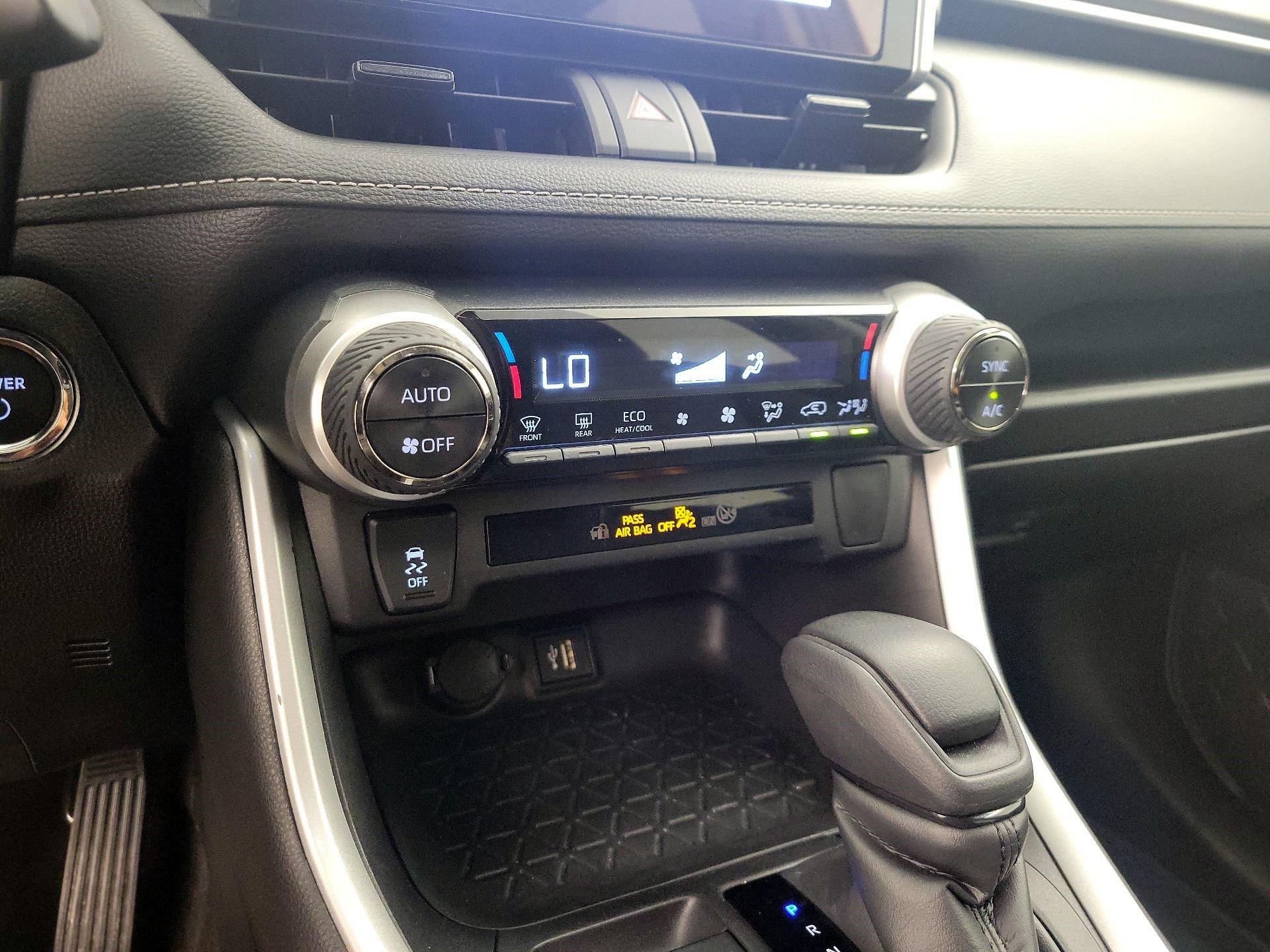 Thumbnail: 2023 Toyota RAV4 - 16