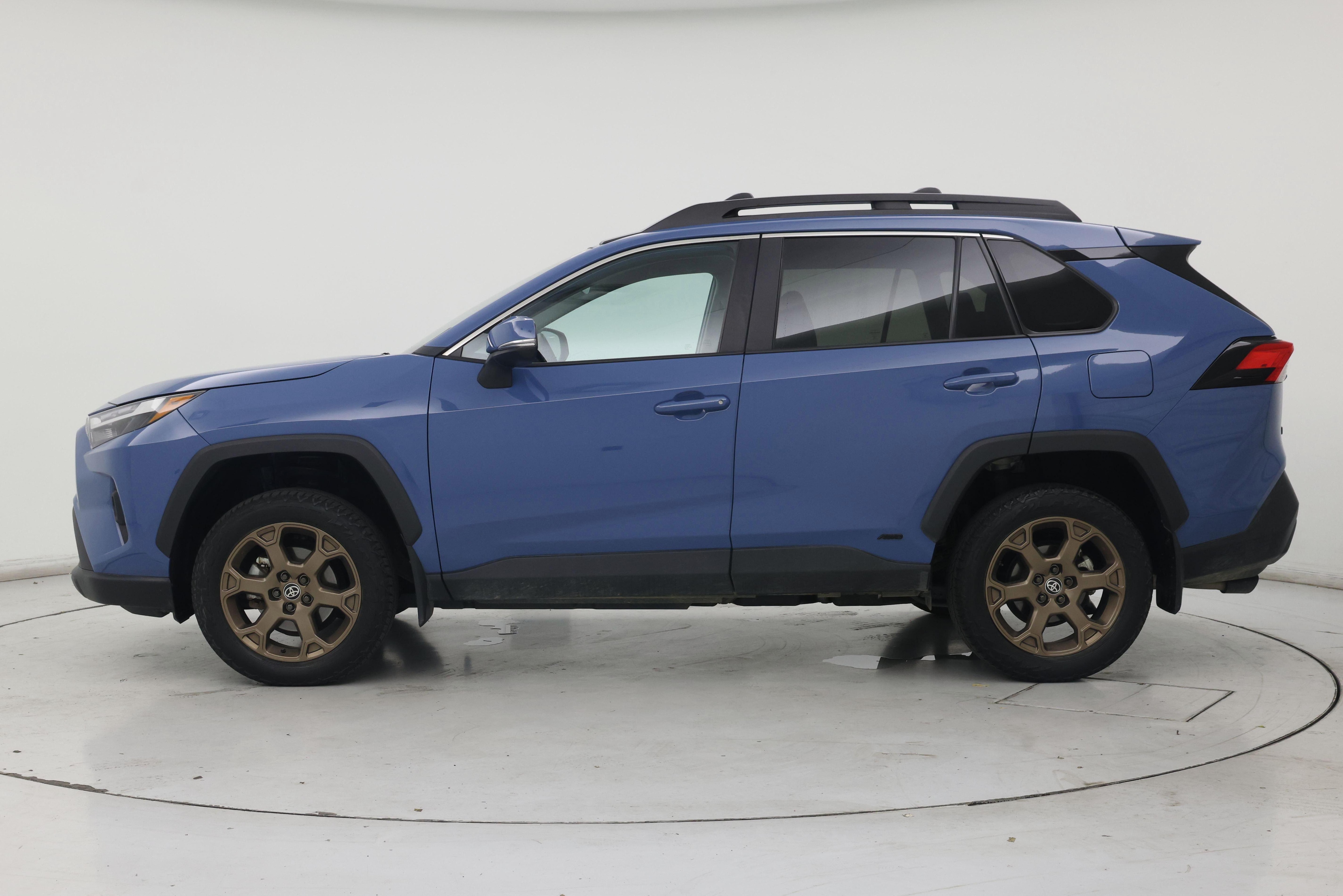 Thumbnail: 2023 Toyota RAV4 - 3