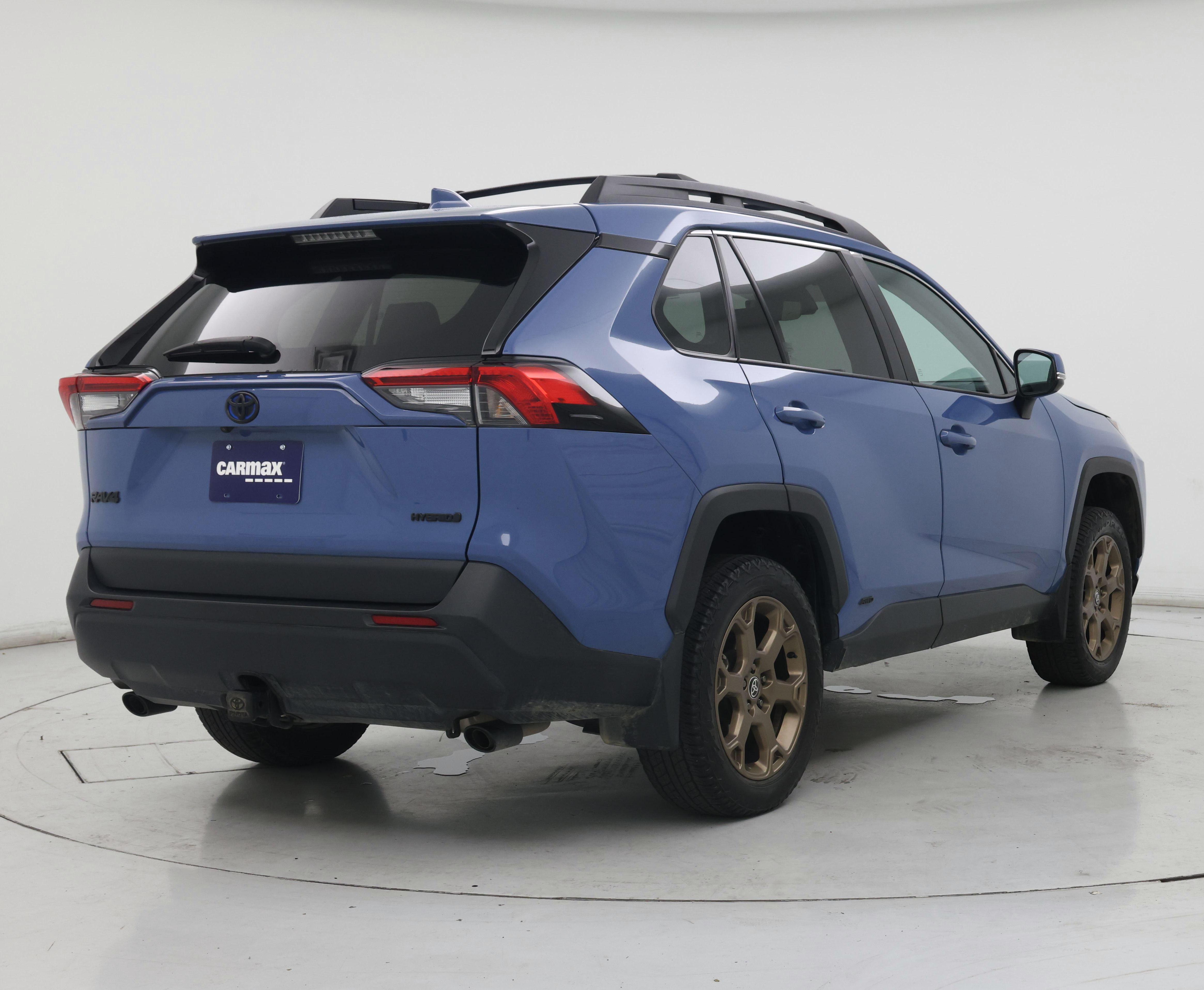Thumbnail: 2023 Toyota RAV4 - 8