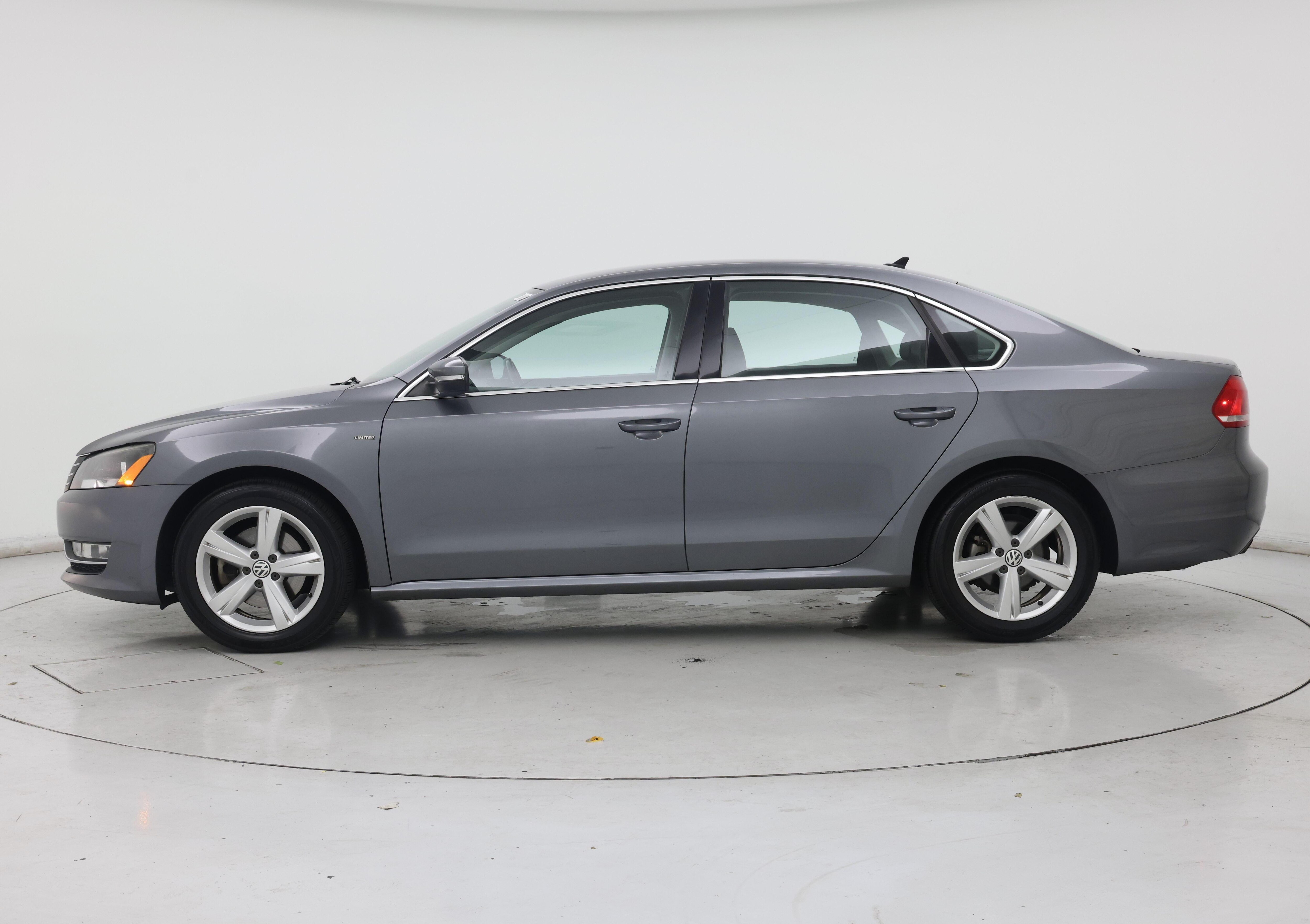 Thumbnail: 2015 Volkswagen Passat - 3