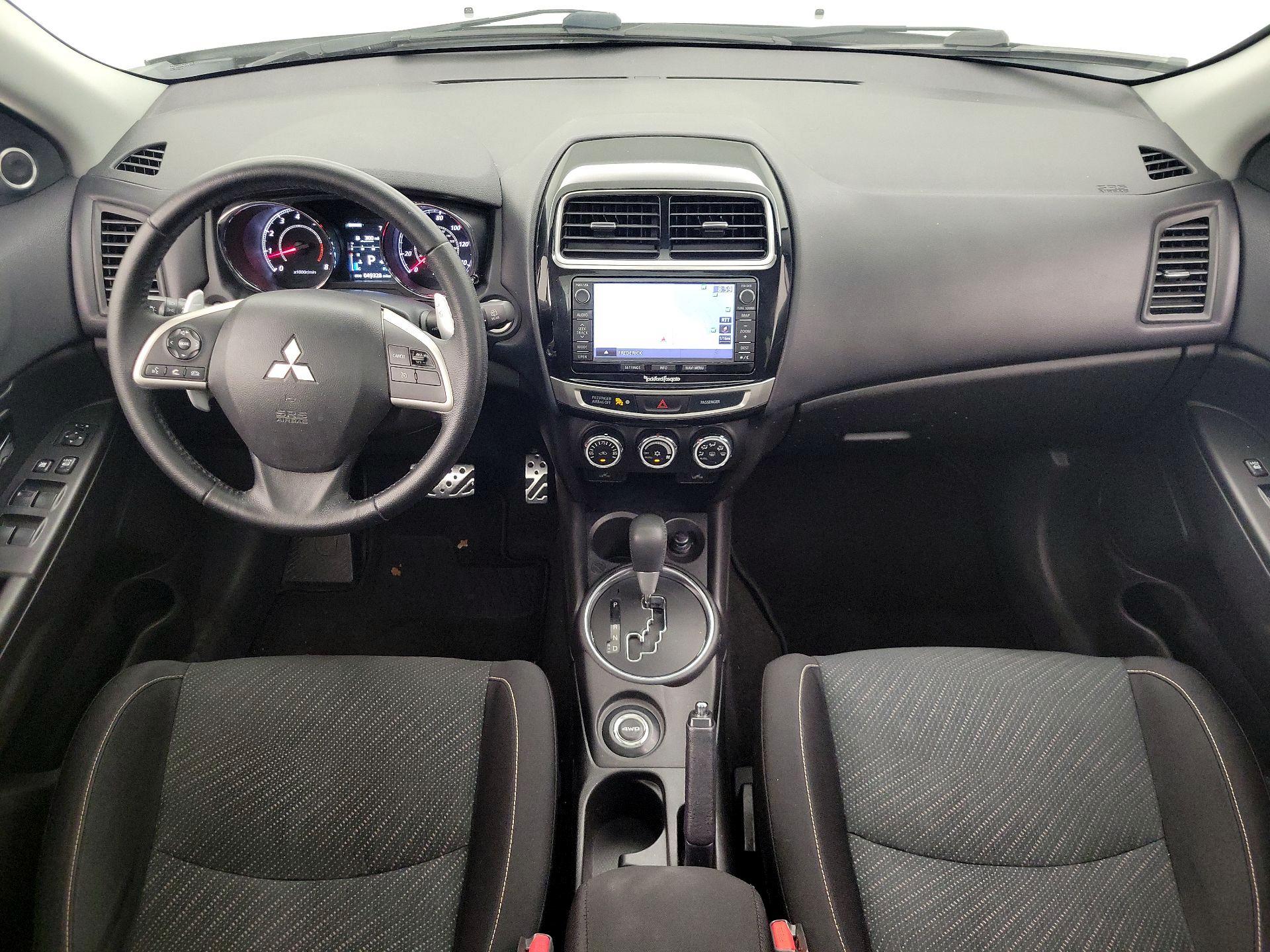 Thumbnail: 2015 Mitsubishi Outlander Sport - 9