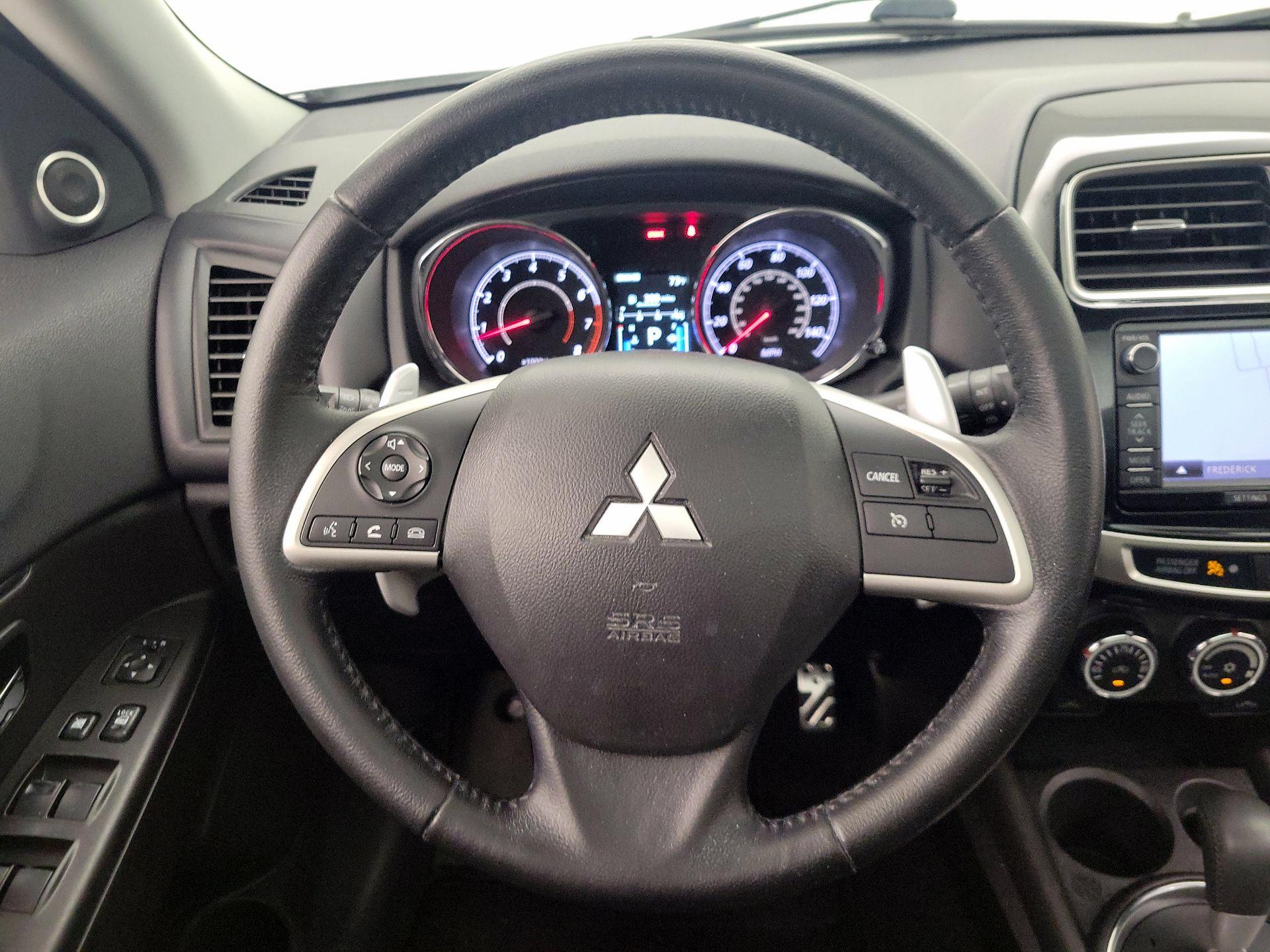 Thumbnail: 2015 Mitsubishi Outlander Sport - 10