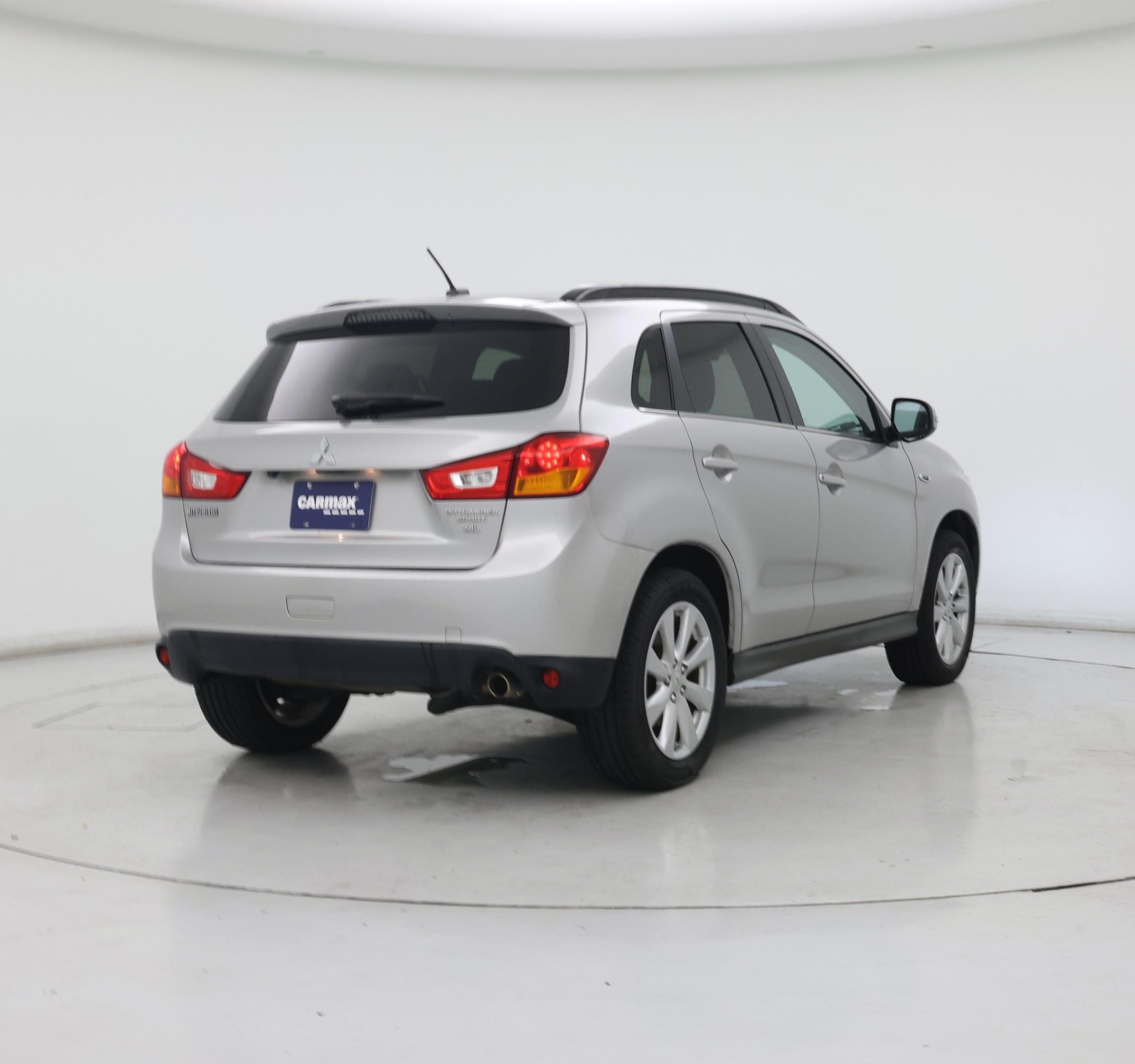 Thumbnail: 2015 Mitsubishi Outlander Sport - 8
