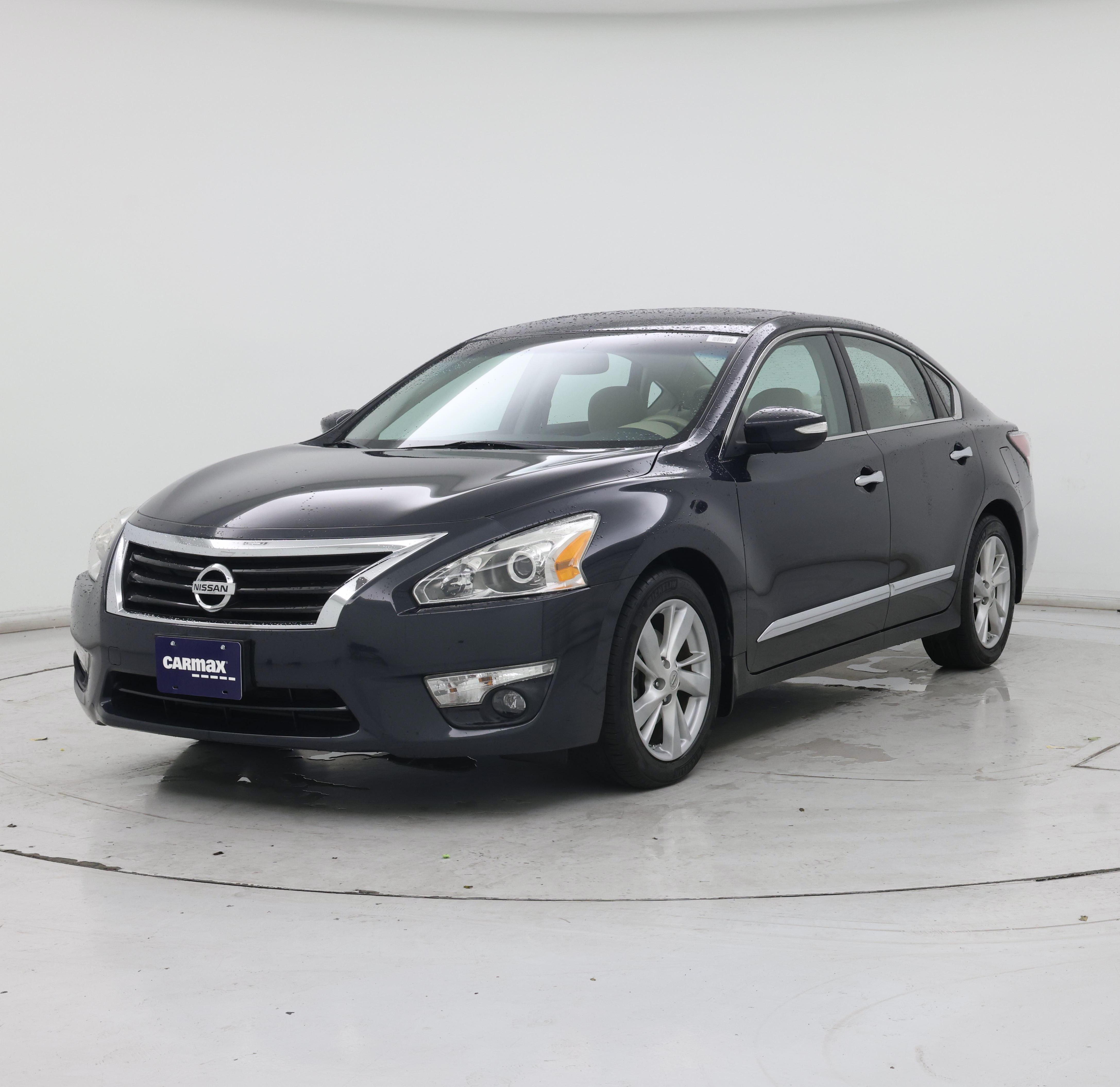 Thumbnail: 2015 Nissan Altima - 4