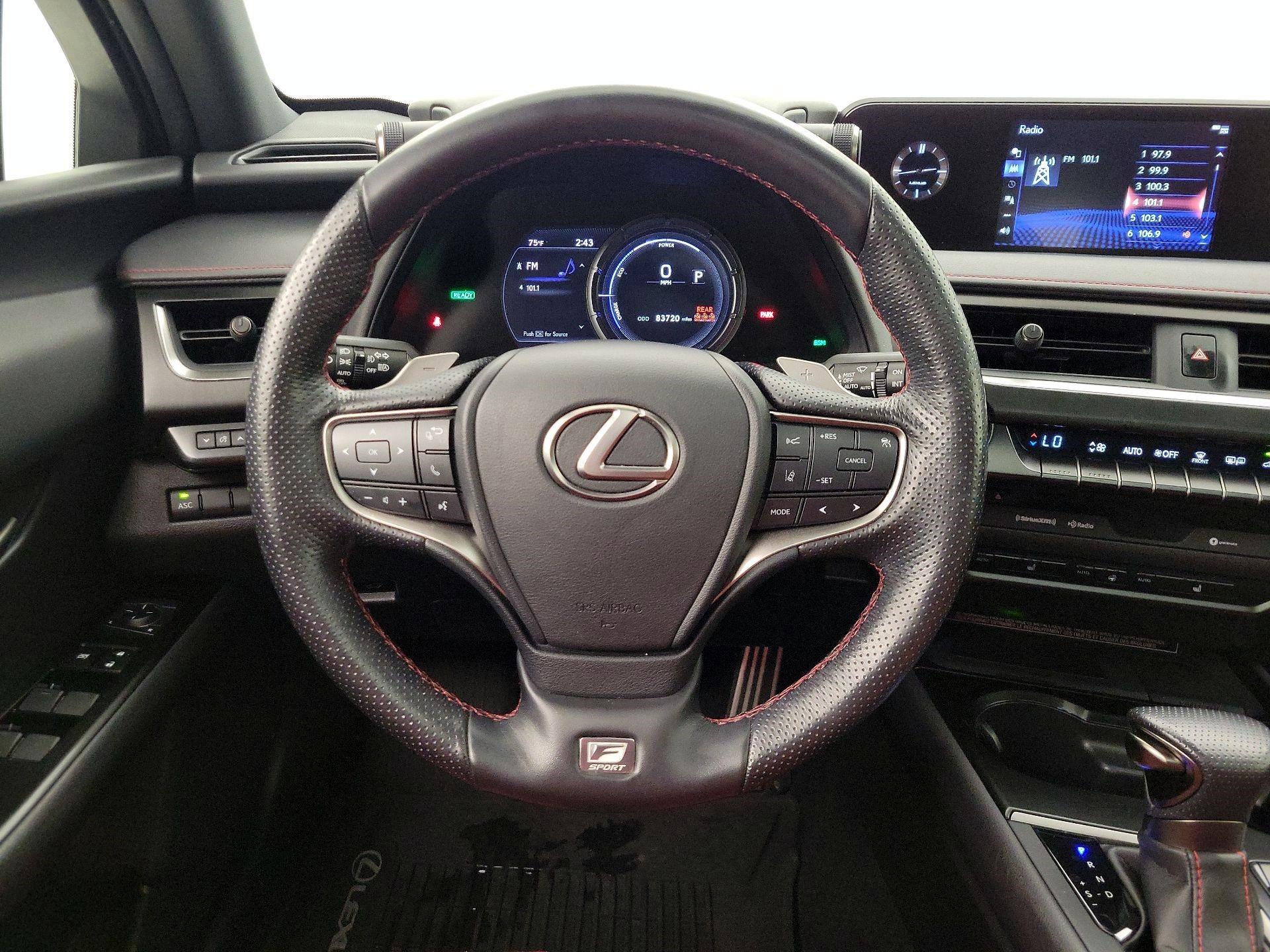 Thumbnail: 2020 Lexus UX - 10