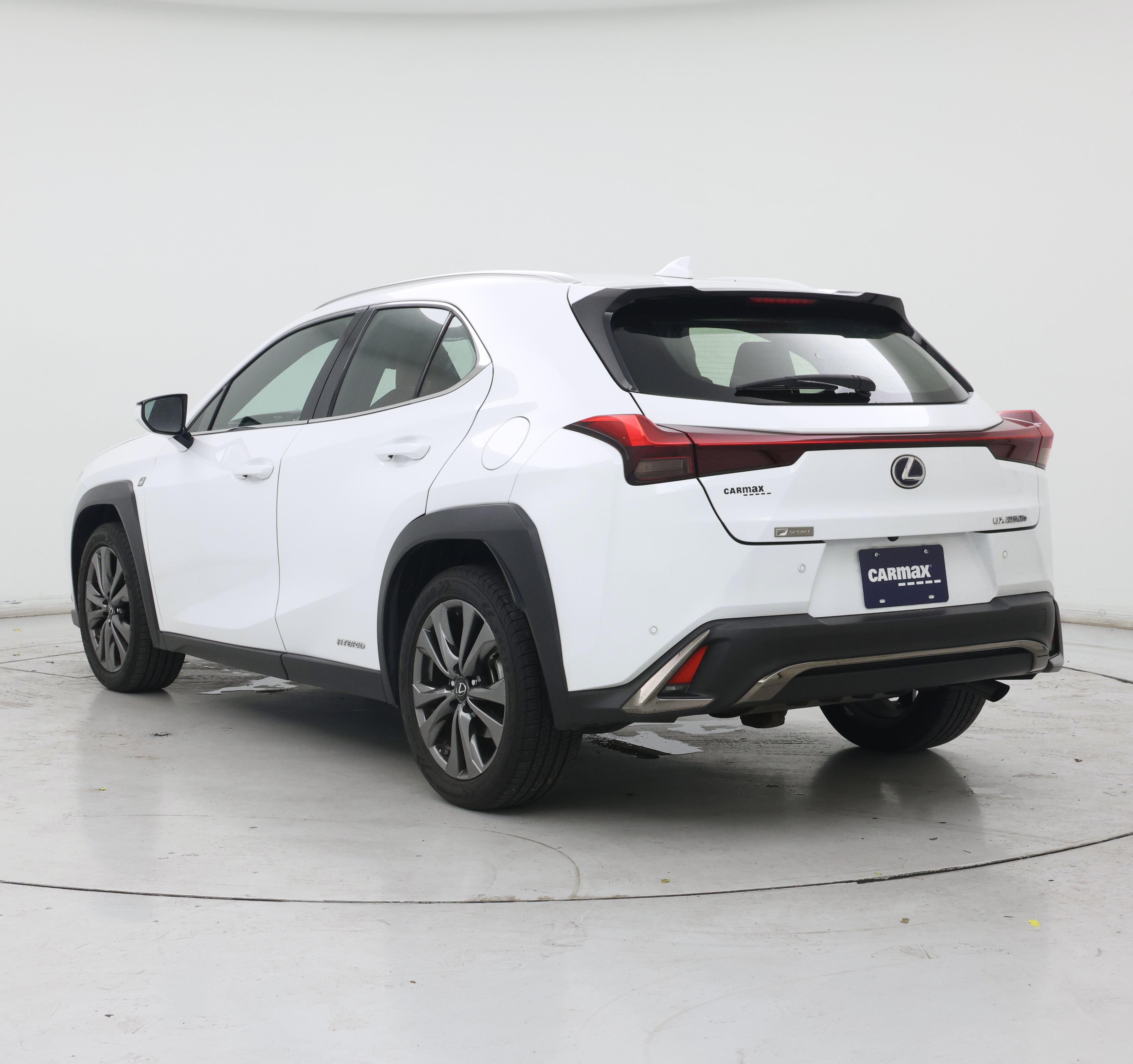 Thumbnail: 2020 Lexus UX - 2