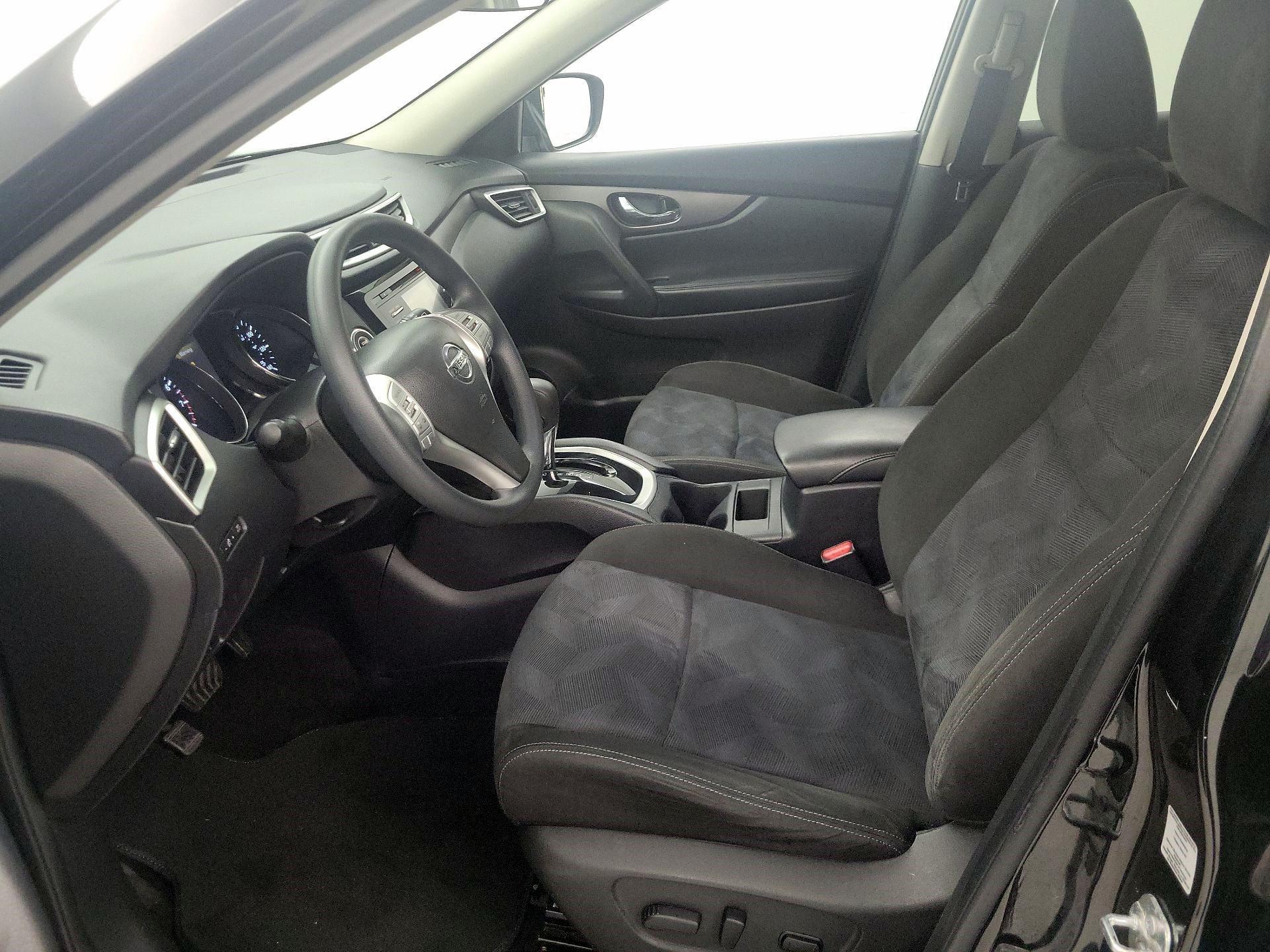 Thumbnail: 2015 Nissan Rogue - 11