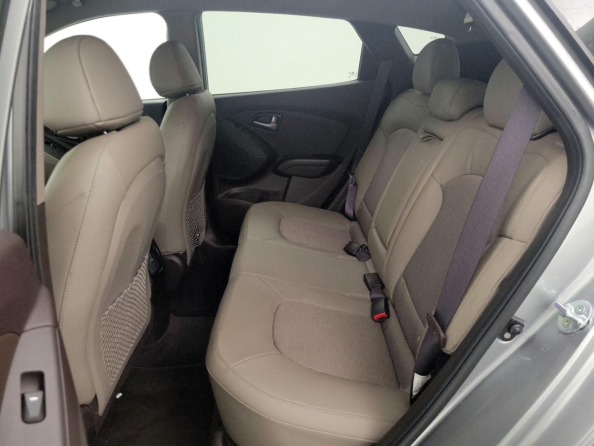 Thumbnail: 2014 Hyundai Tucson - 19