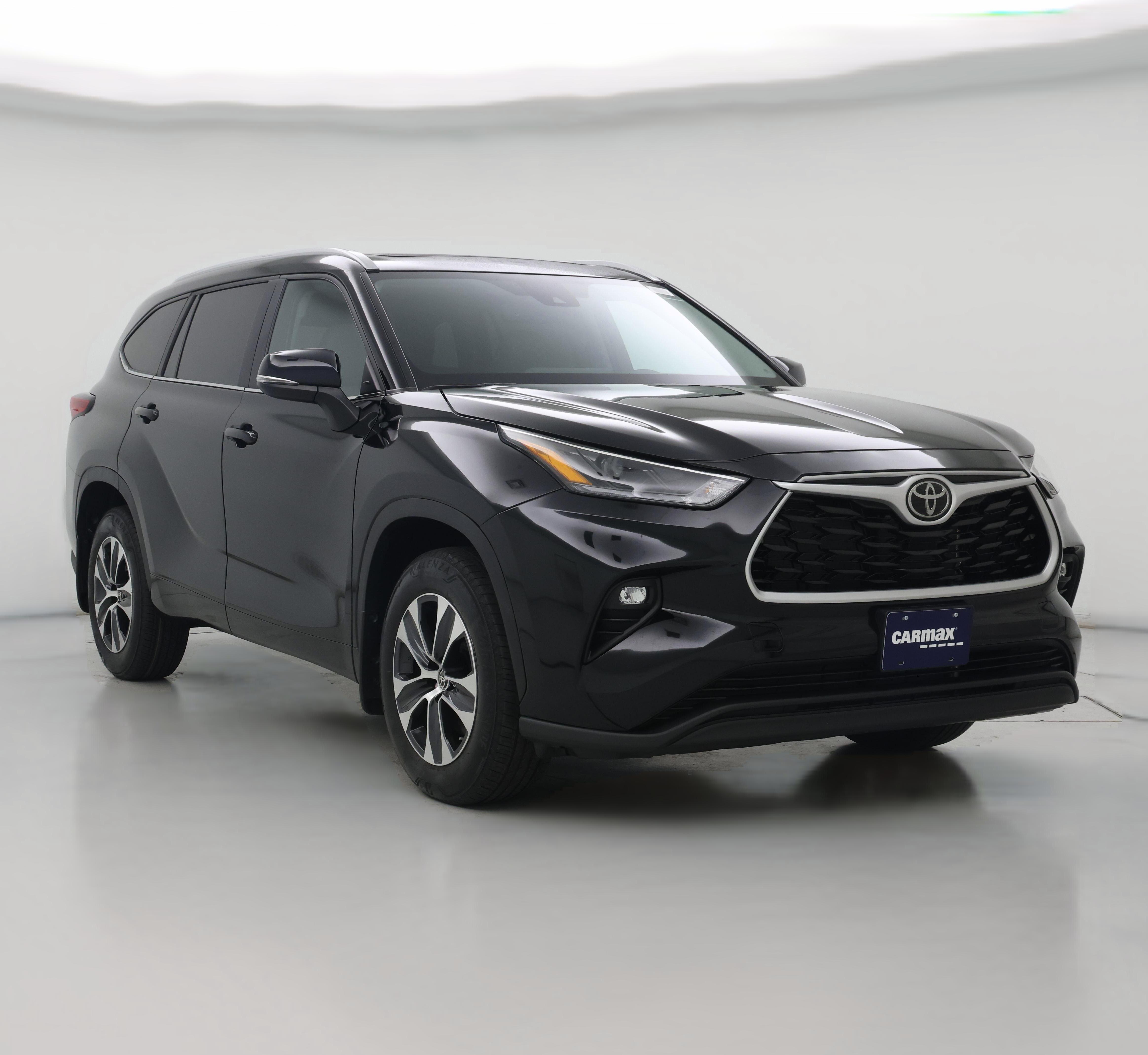 Thumbnail: 2023 Toyota Highlander - 1