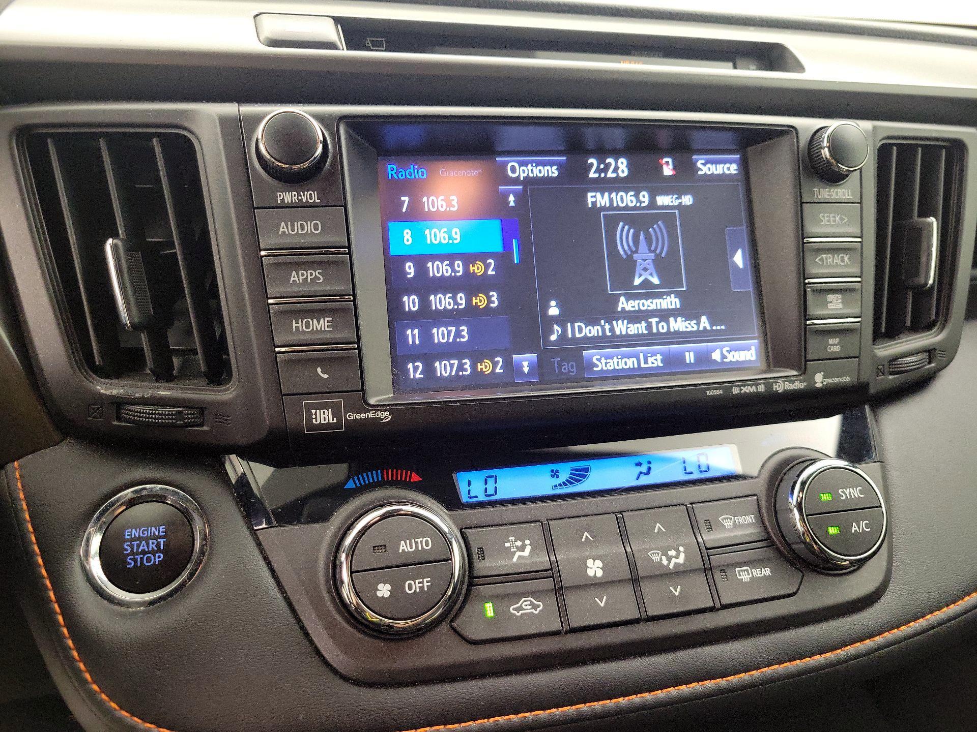 Thumbnail: 2016 Toyota RAV4 - 15