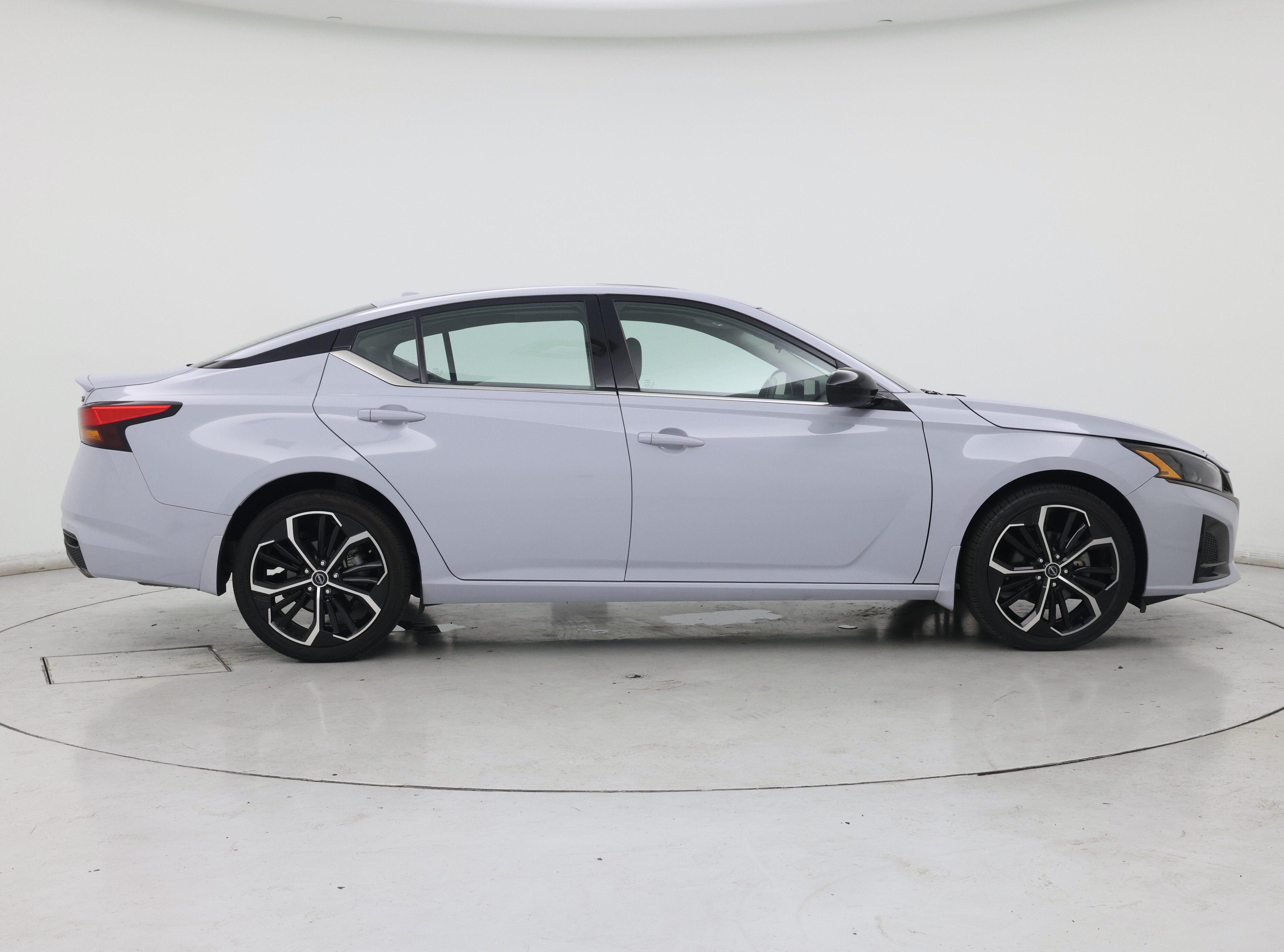 Thumbnail: 2023 Nissan Altima - 7