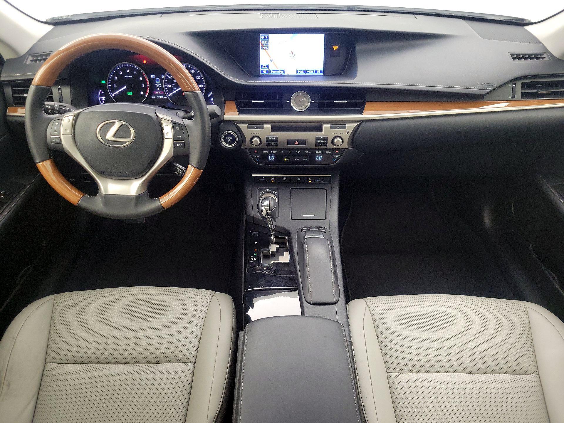 Thumbnail: 2014 Lexus ES - 9