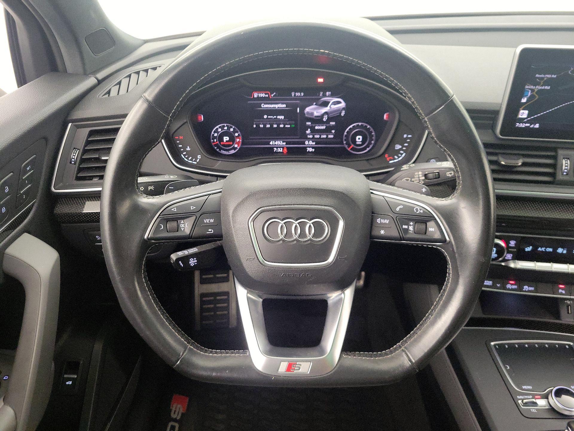 Thumbnail: 2018 Audi SQ5 - 10