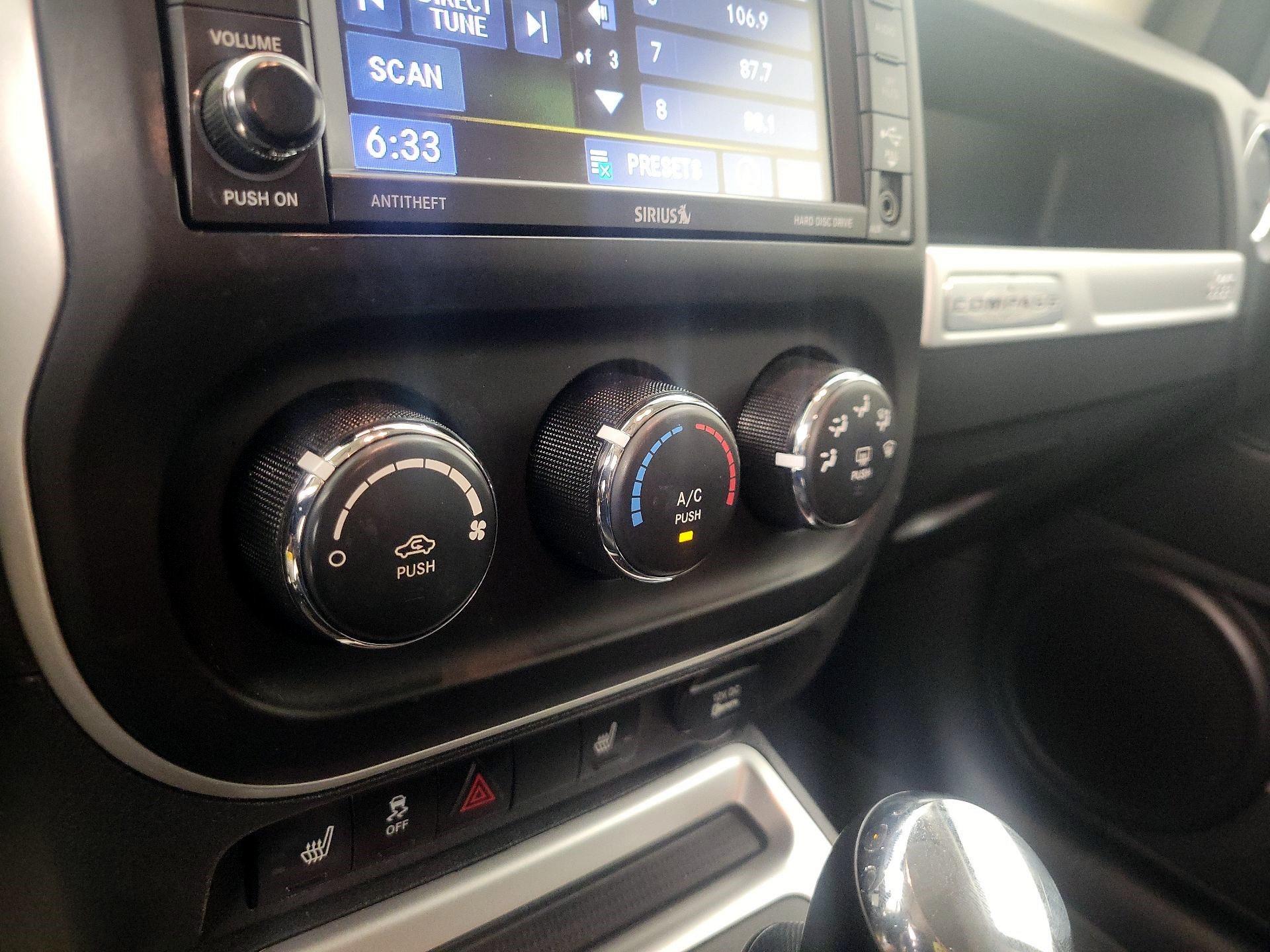 Thumbnail: 2017 Jeep Compass - 14