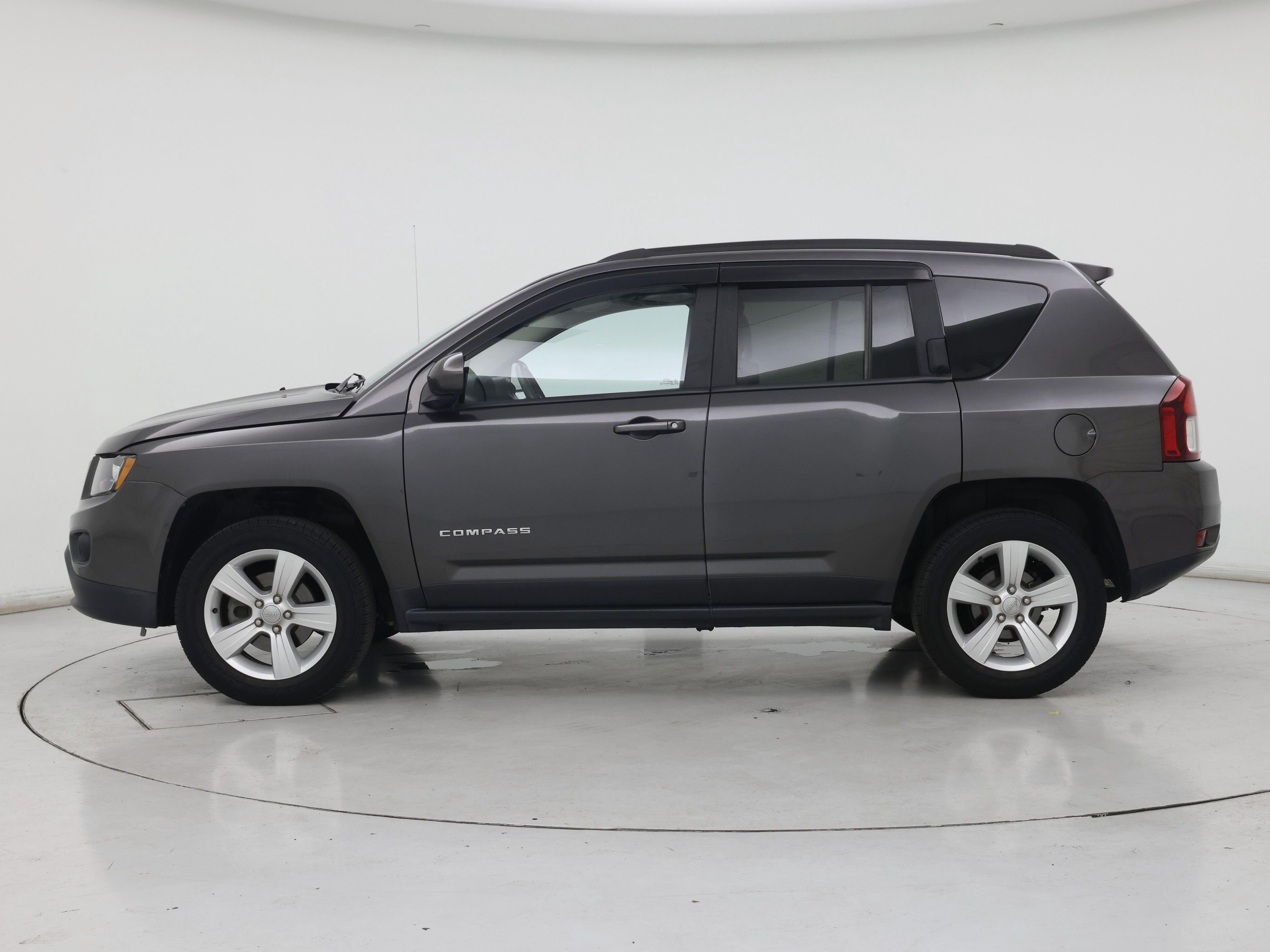 Thumbnail: 2017 Jeep Compass - 3