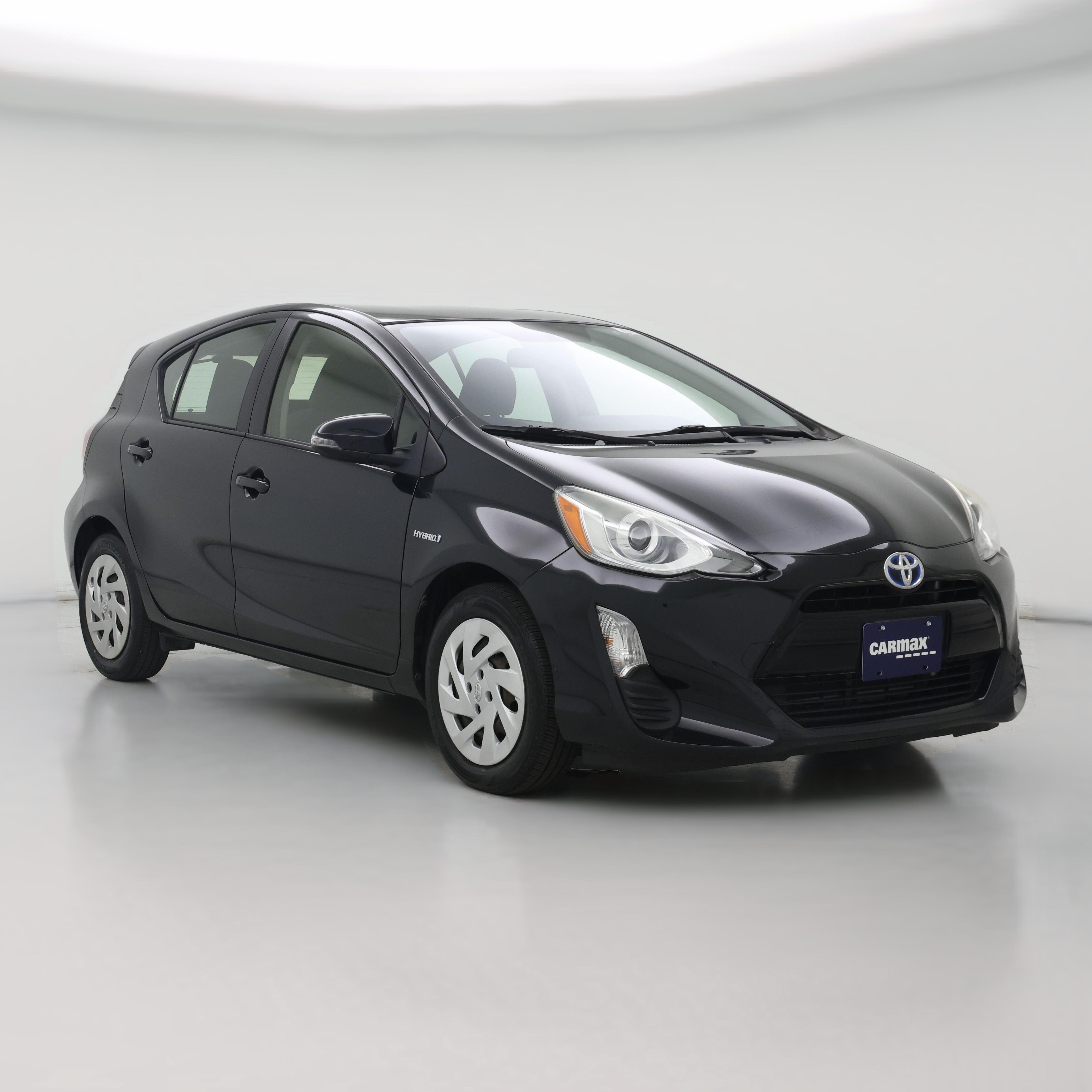 Thumbnail: 2016 Toyota Prius c - 1