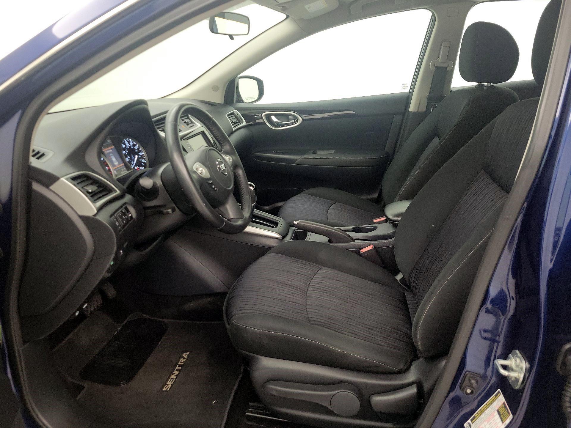 Thumbnail: 2019 Nissan Sentra - 11