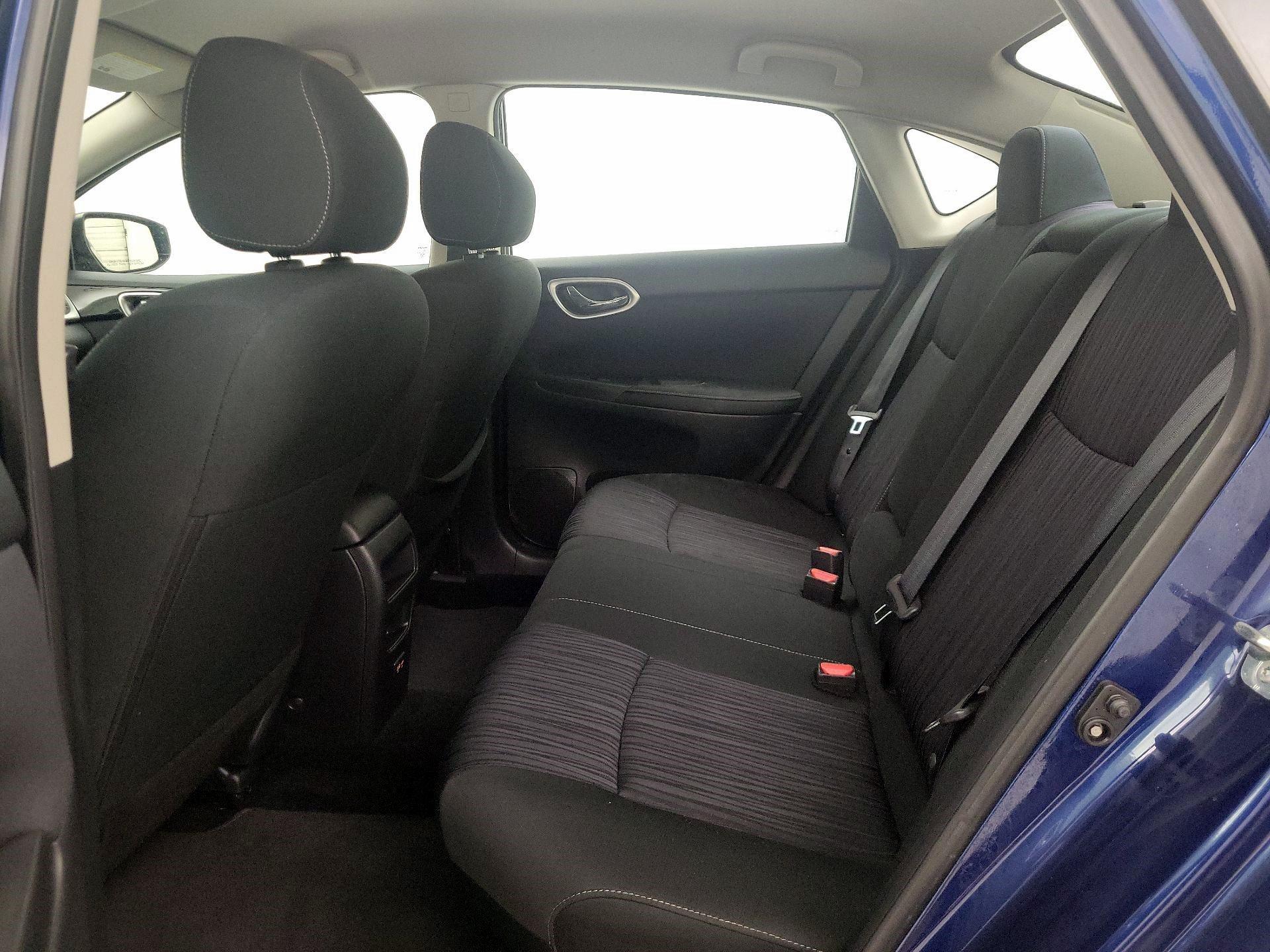 Thumbnail: 2019 Nissan Sentra - 19