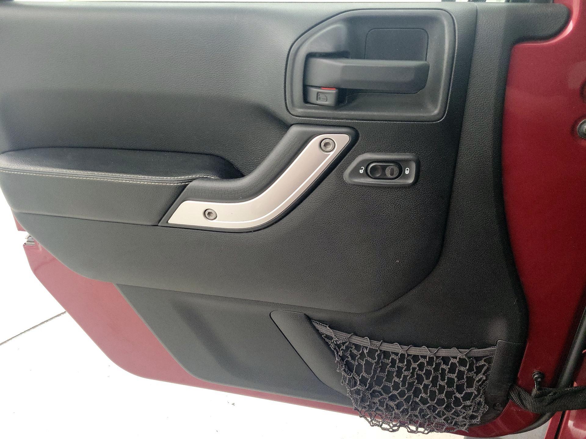 Thumbnail: 2013 Jeep Wrangler - 12