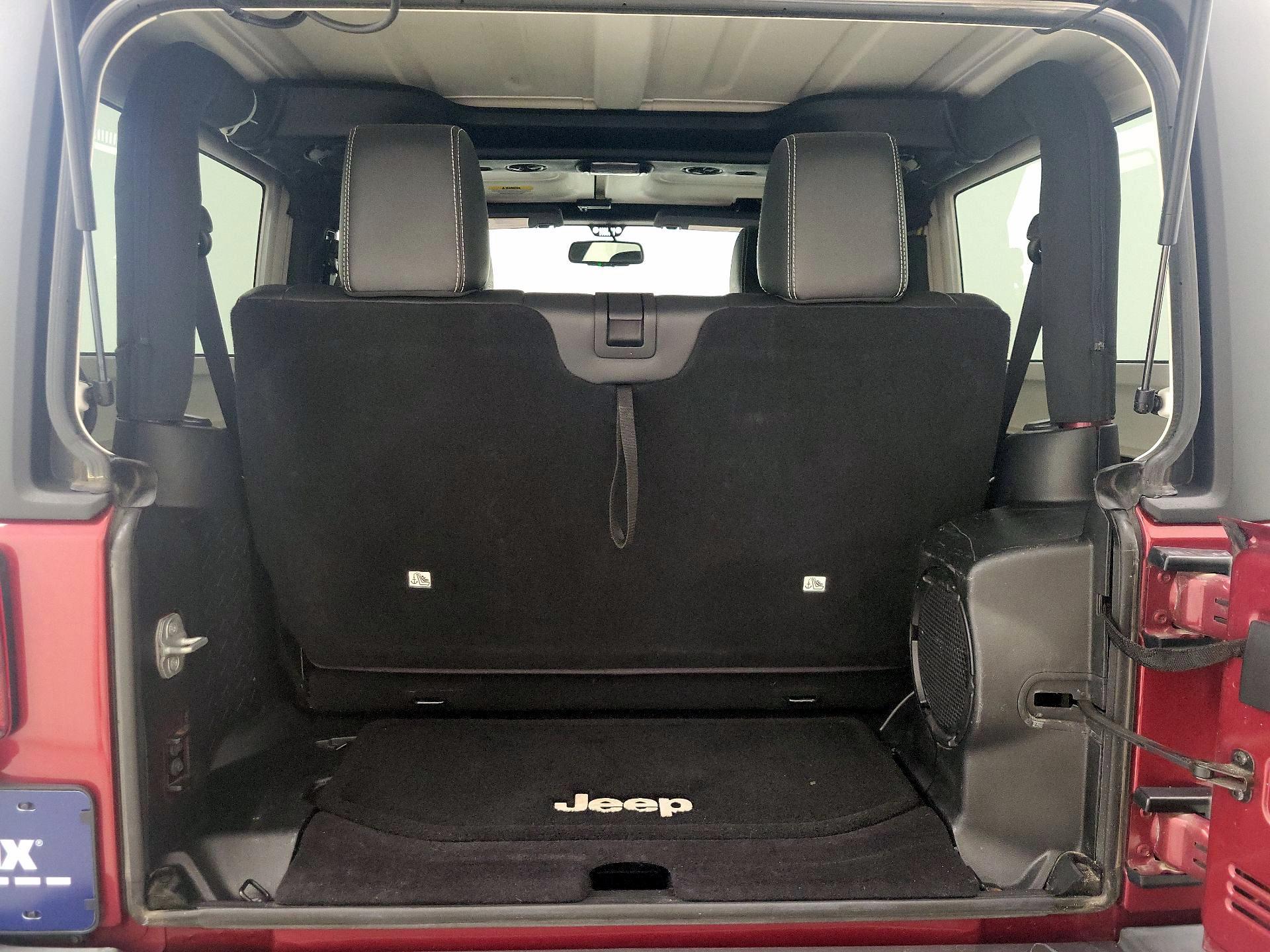 Thumbnail: 2013 Jeep Wrangler - 18