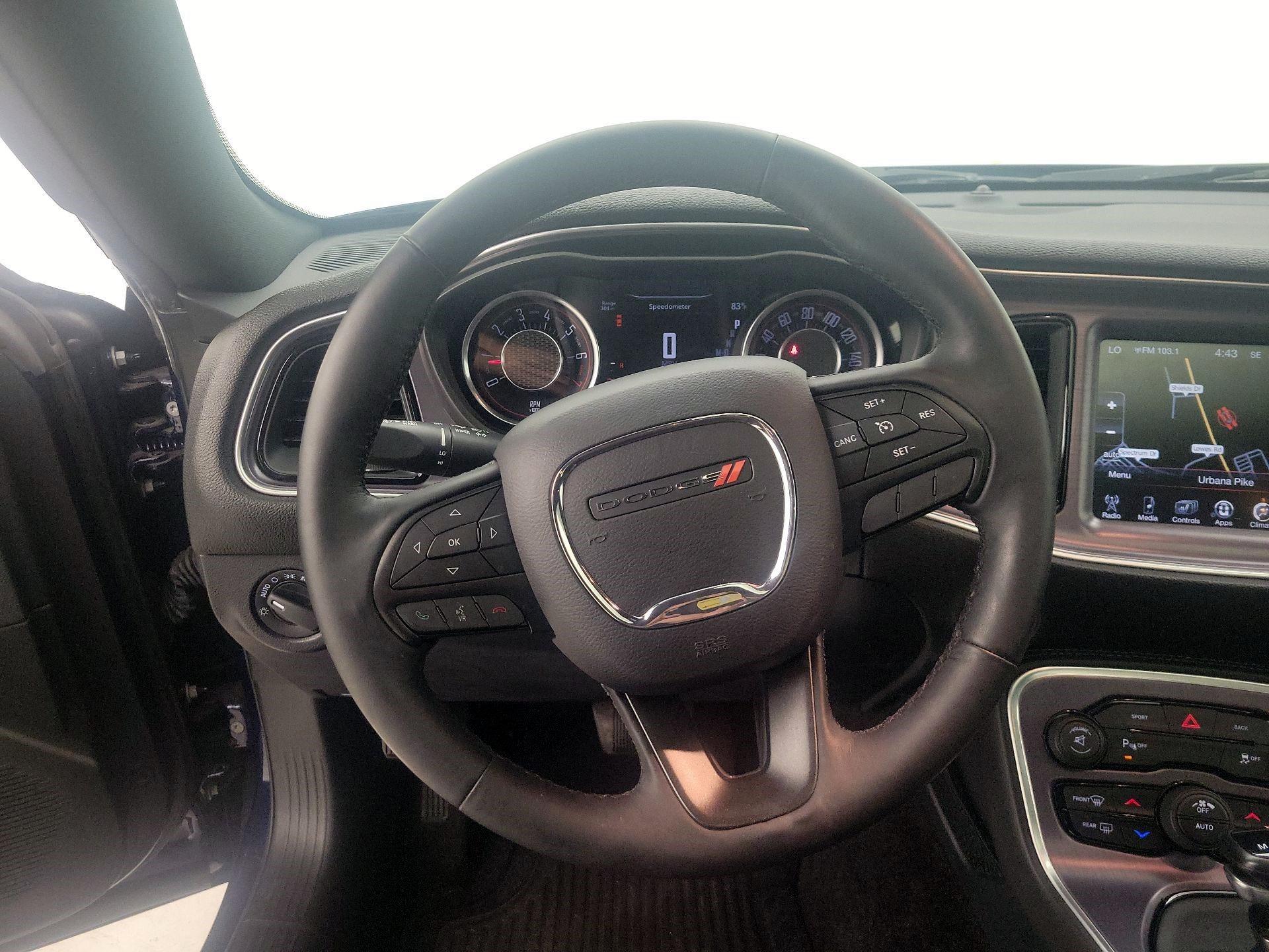 Thumbnail: 2015 Dodge Challenger - 10