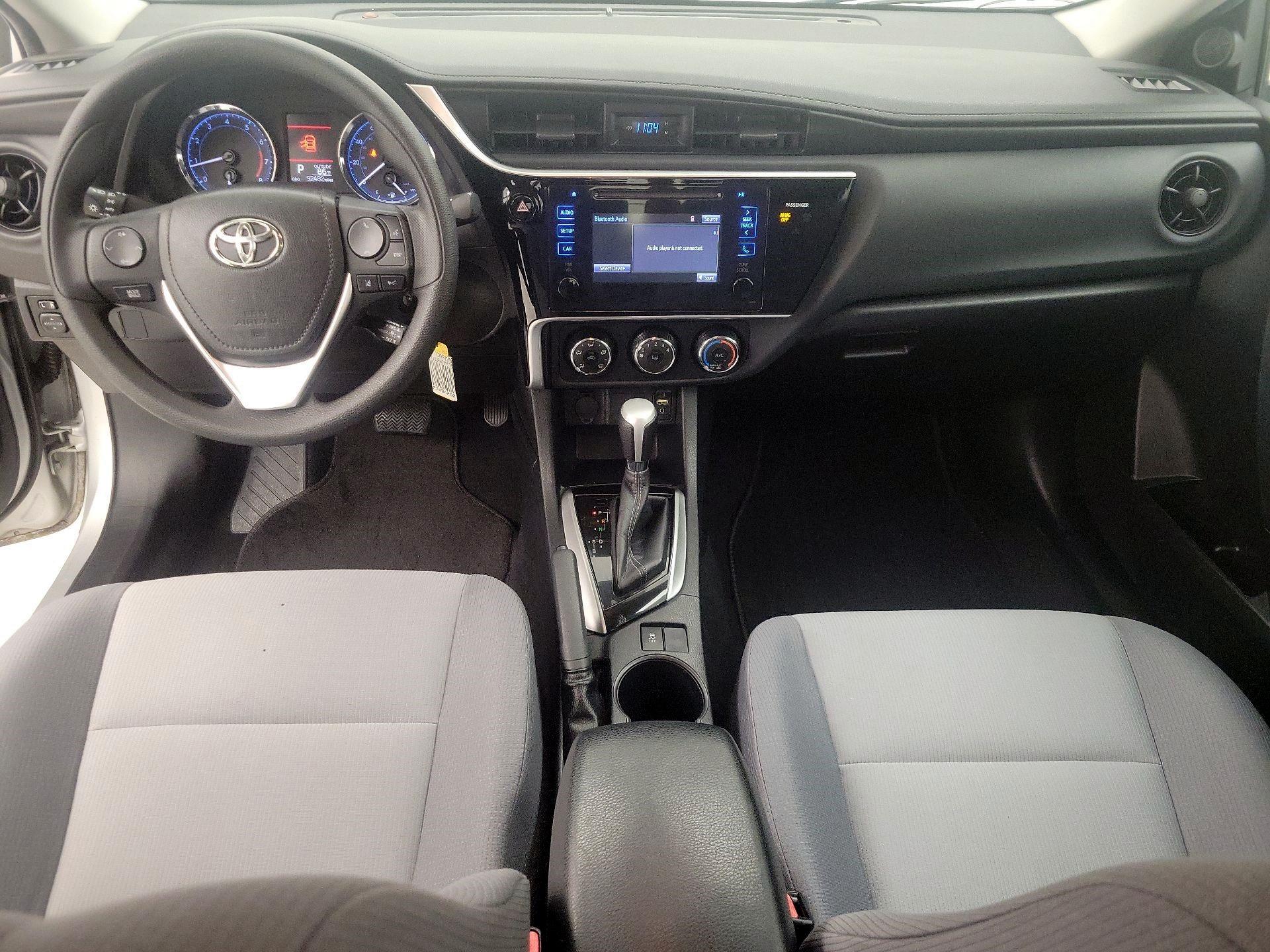 Thumbnail: 2017 Toyota Corolla - 9