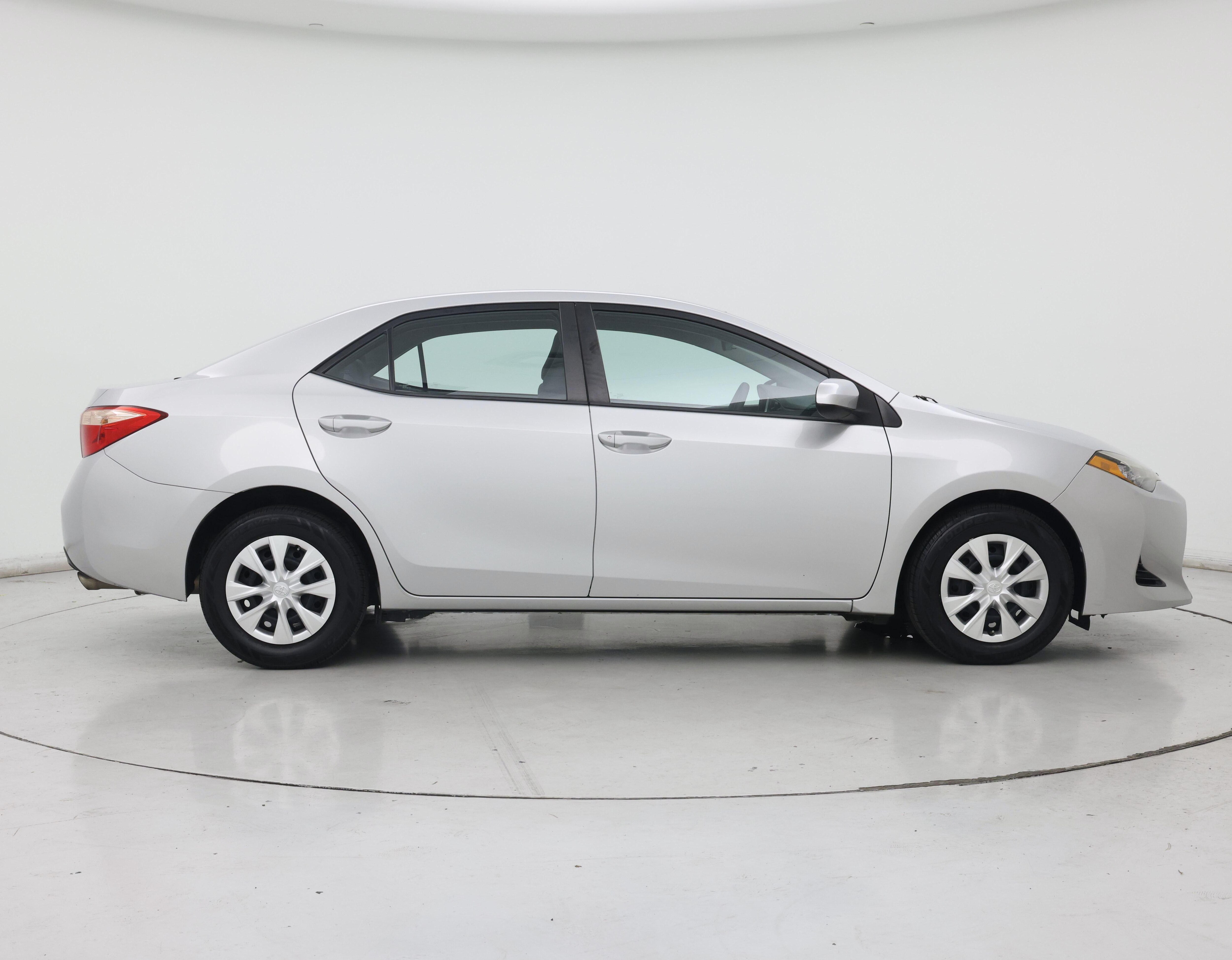 Thumbnail: 2017 Toyota Corolla - 7