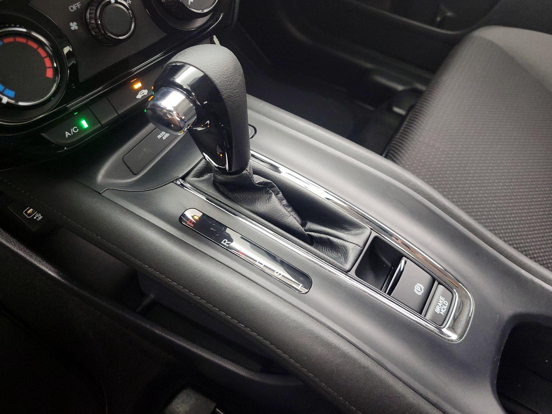 Thumbnail: 2021 Honda HR-V - 17