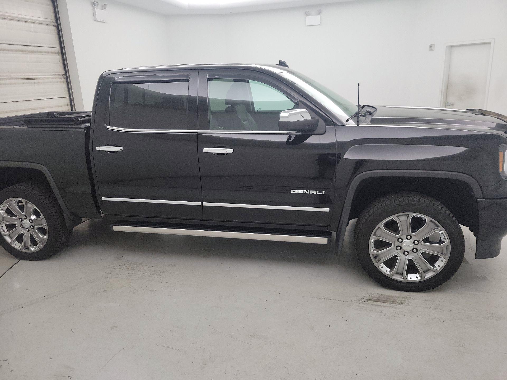 Thumbnail: 2017 GMC Sierra 1500 - 4