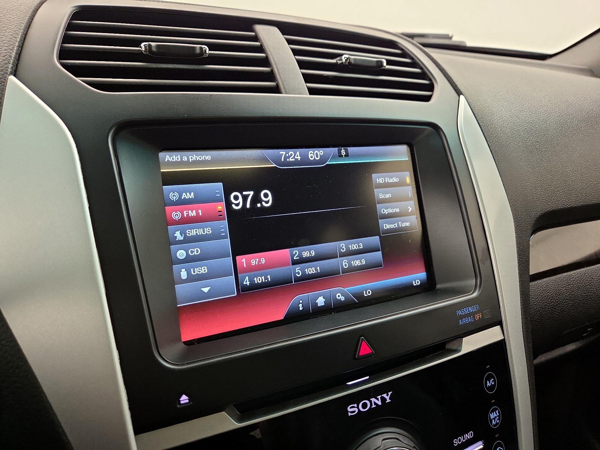 Thumbnail: 2015 Ford Explorer - 16