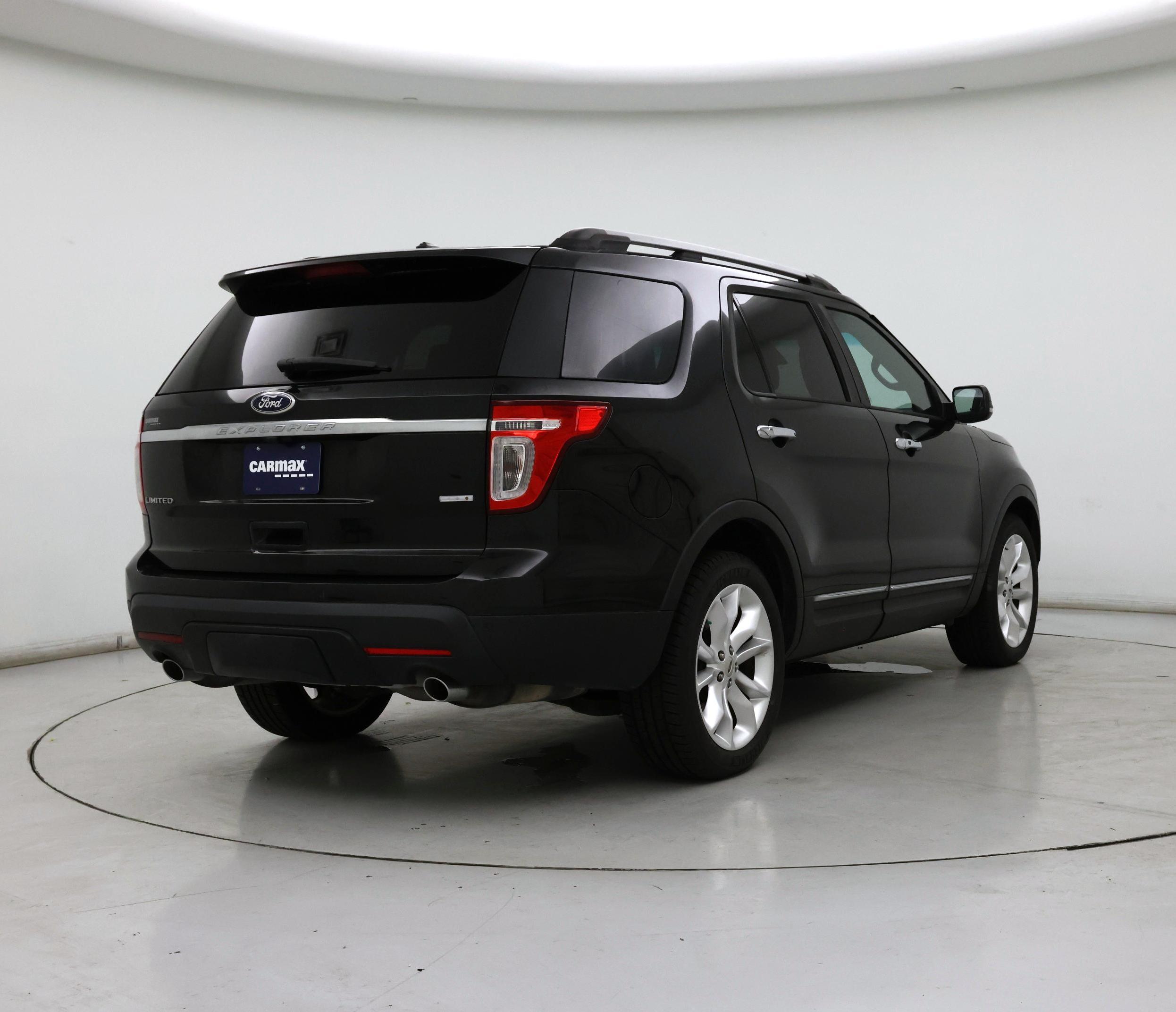 Thumbnail: 2015 Ford Explorer - 8
