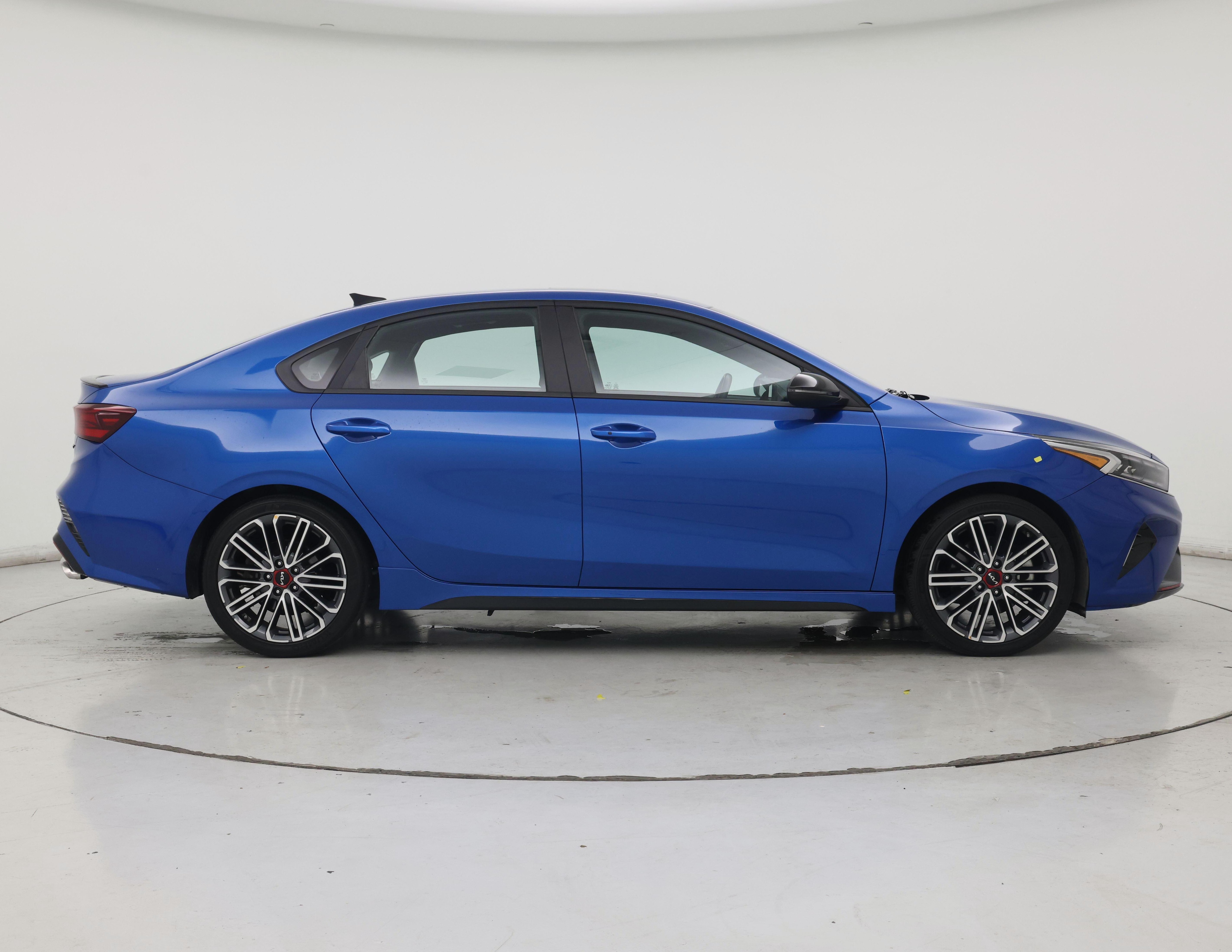 Thumbnail: 2023 Kia Forte - 7