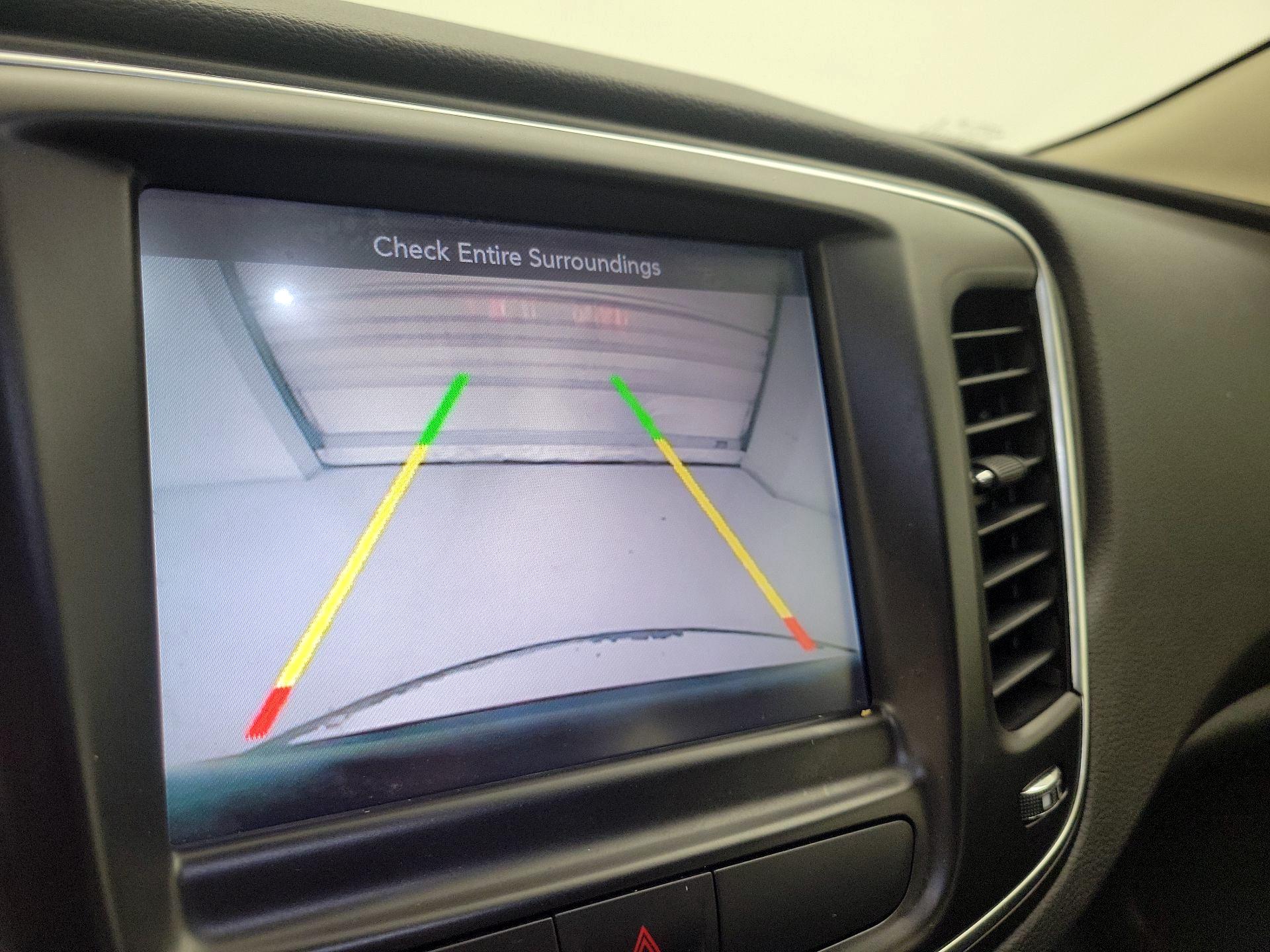 Thumbnail: 2016 Chrysler 200 - 15