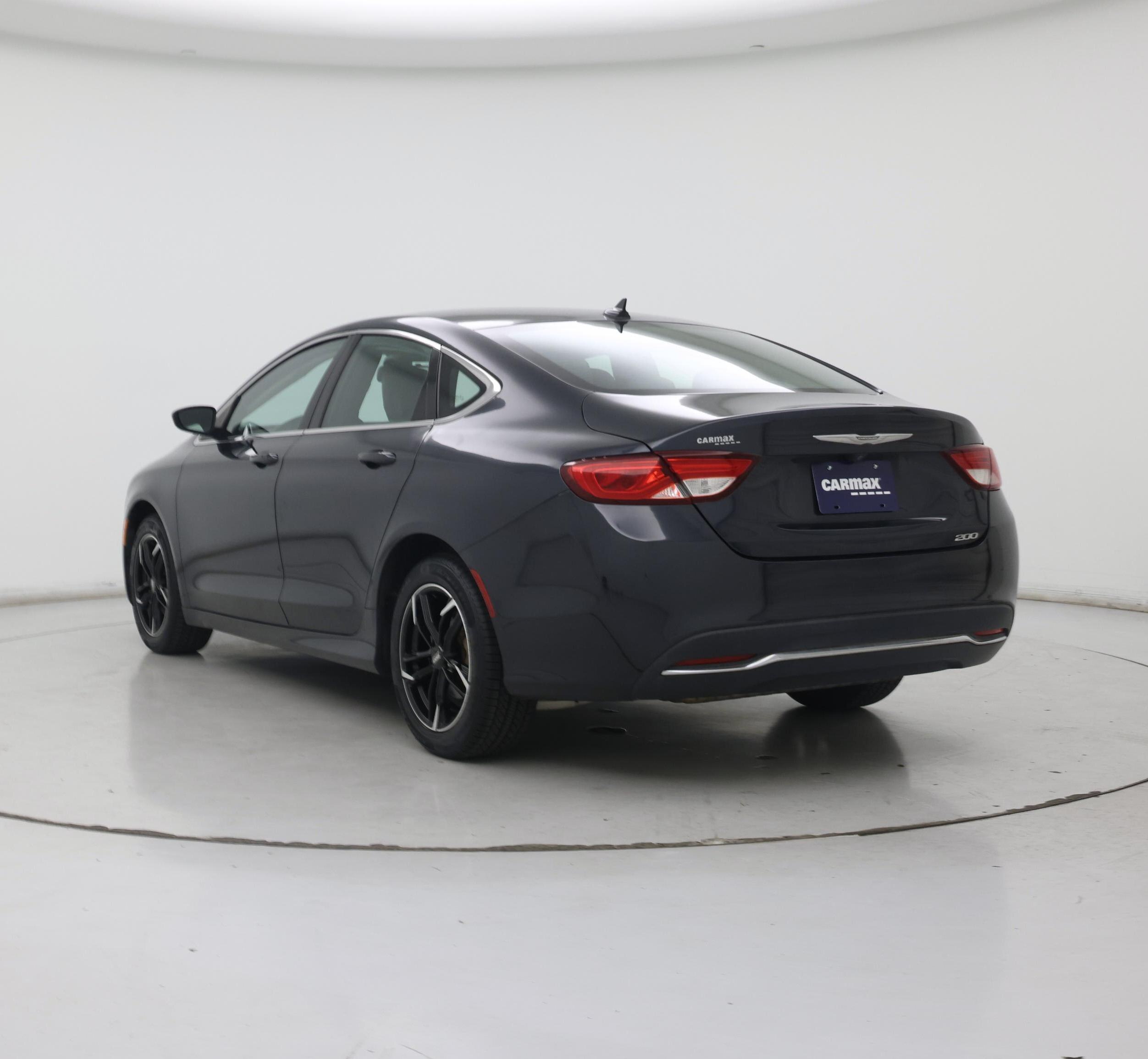 Thumbnail: 2016 Chrysler 200 - 2
