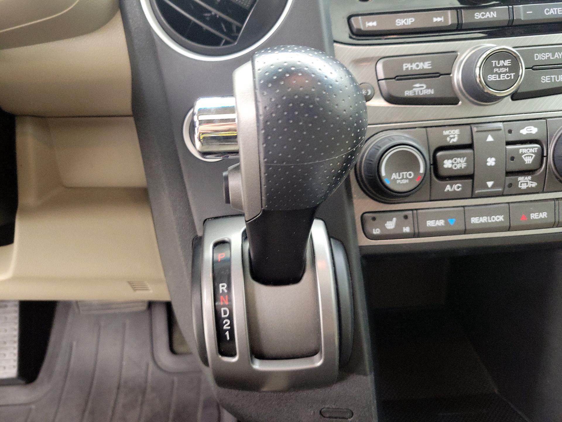 Thumbnail: 2014 Honda Pilot - 17