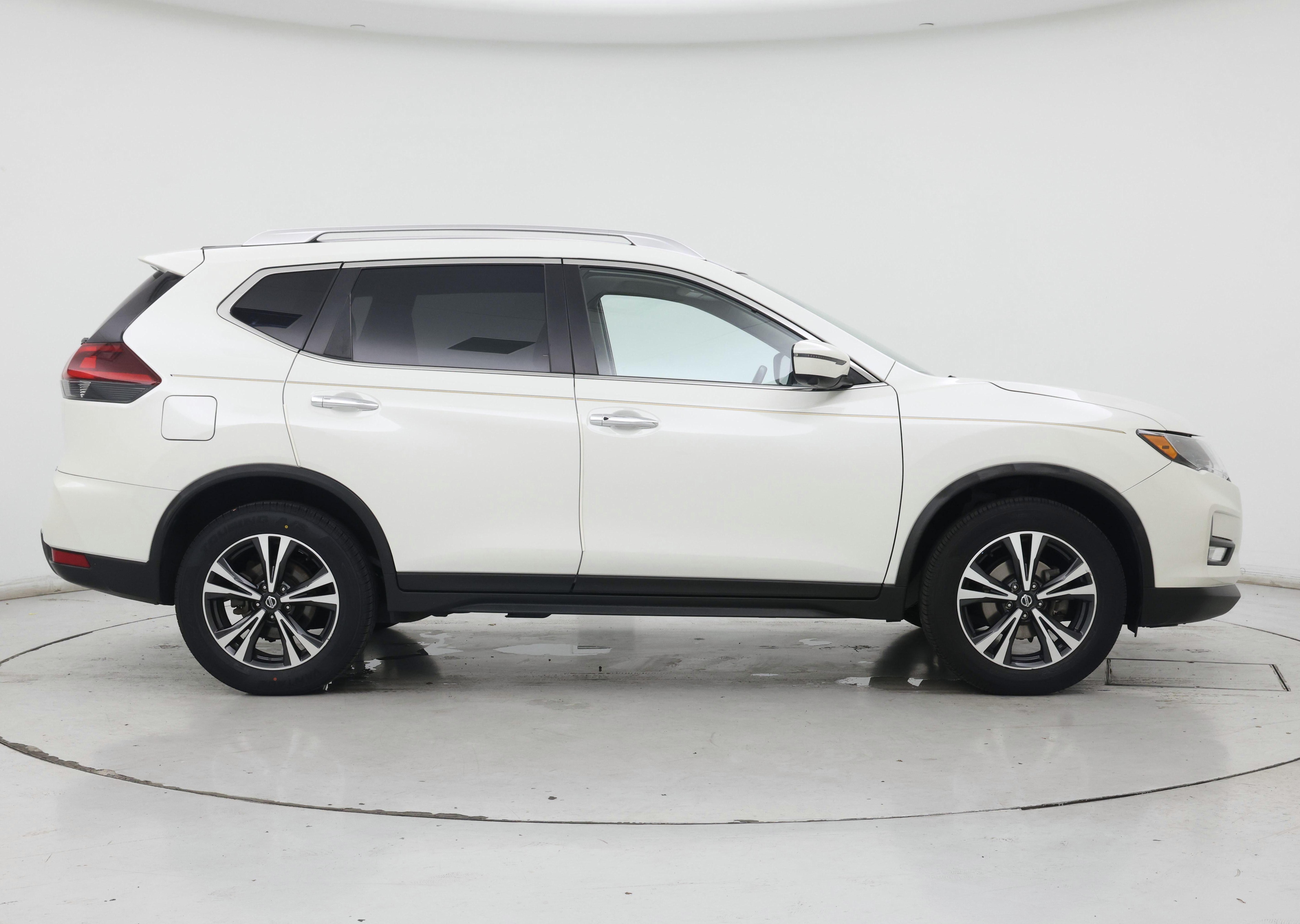 Thumbnail: 2020 Nissan Rogue - 7