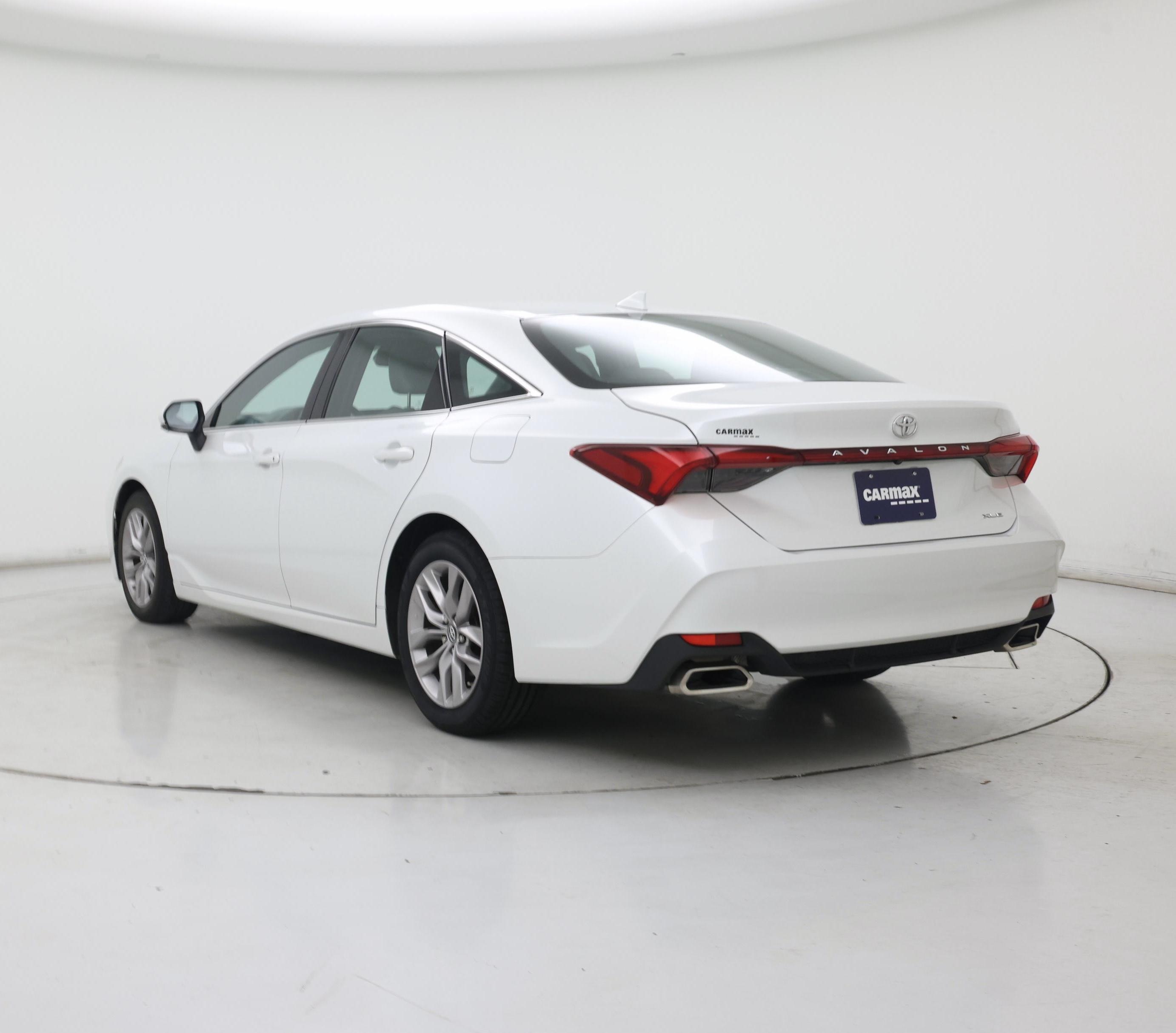 Thumbnail: 2019 Toyota Avalon - 2