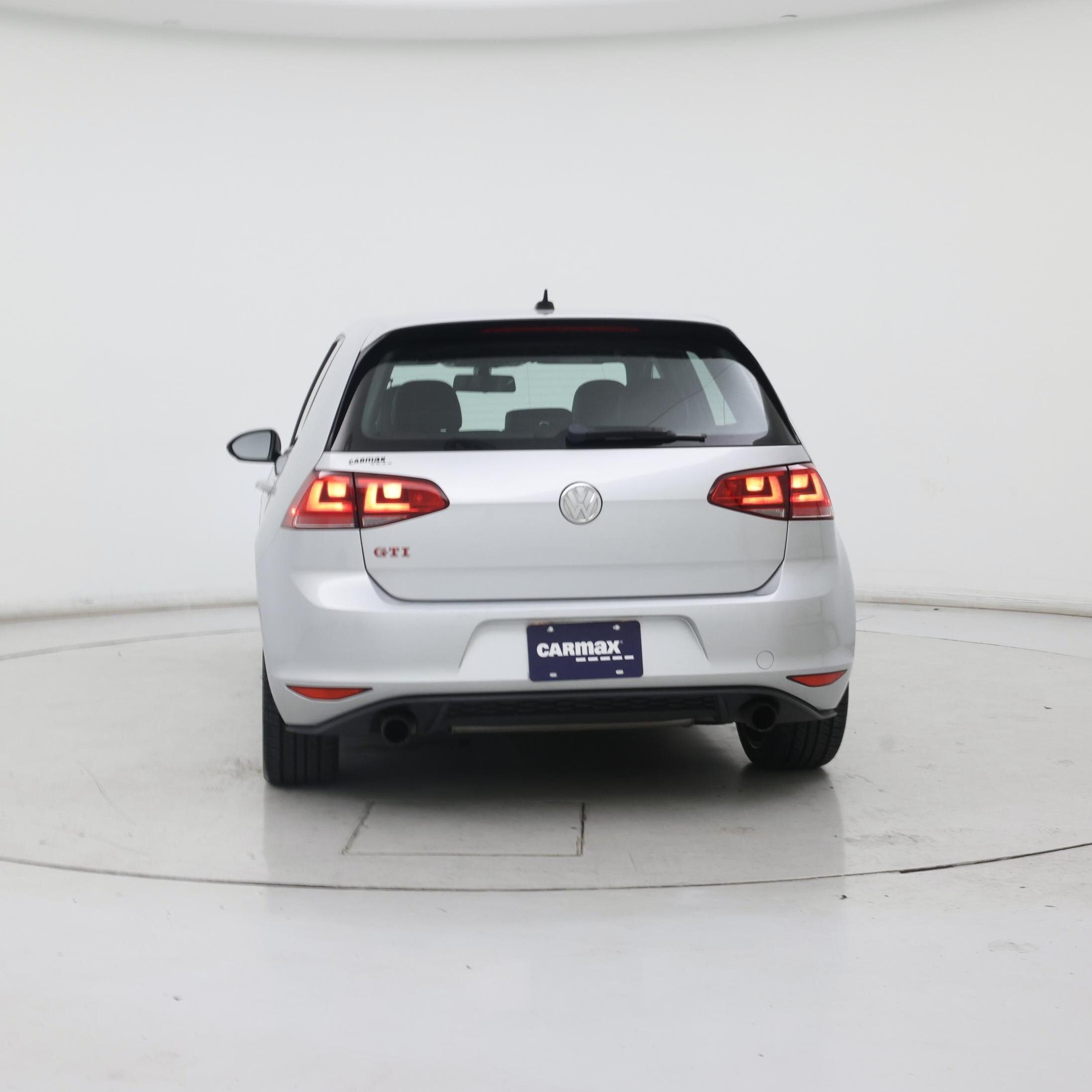 Thumbnail: 2017 Volkswagen Golf - 6