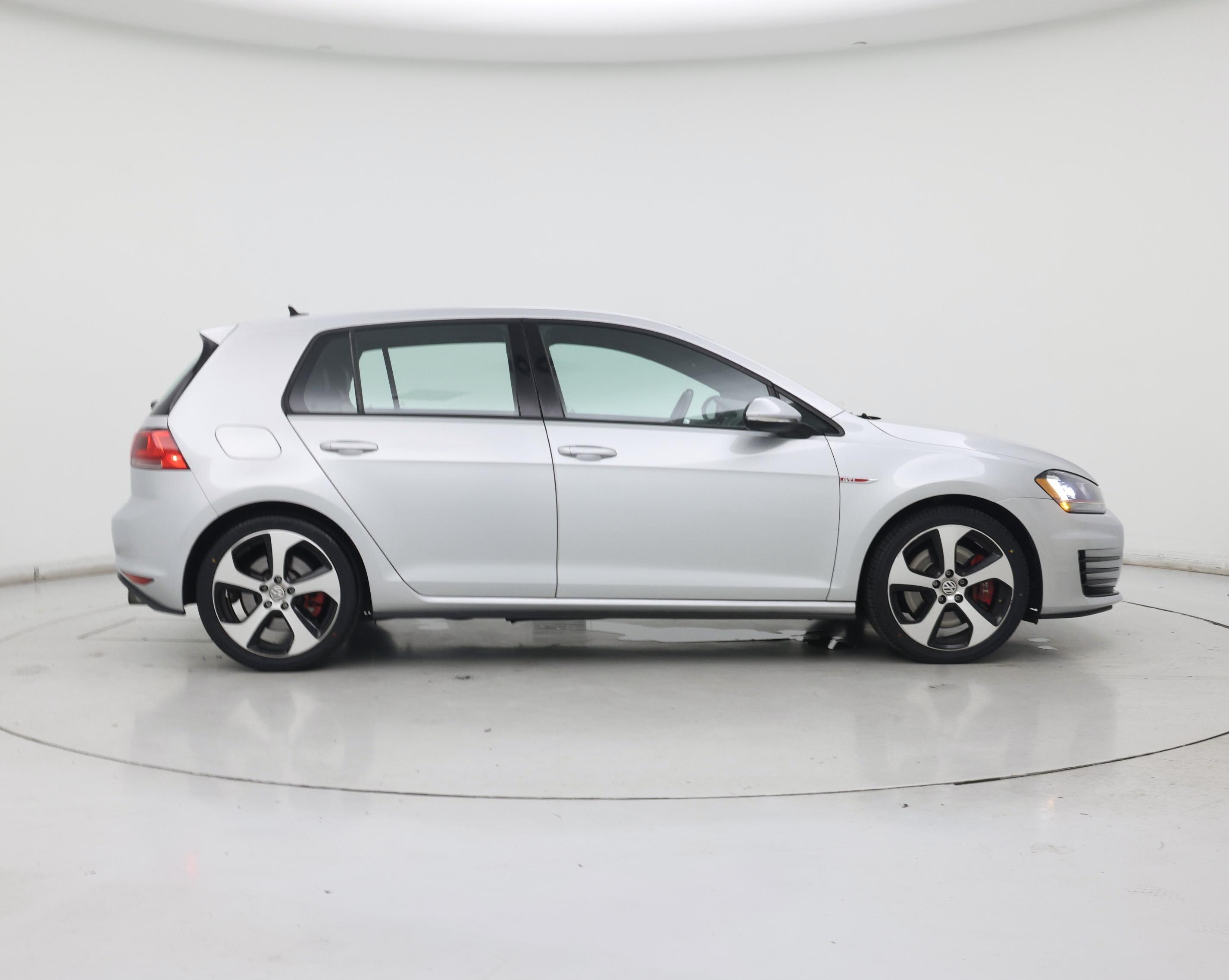 Thumbnail: 2017 Volkswagen Golf - 7