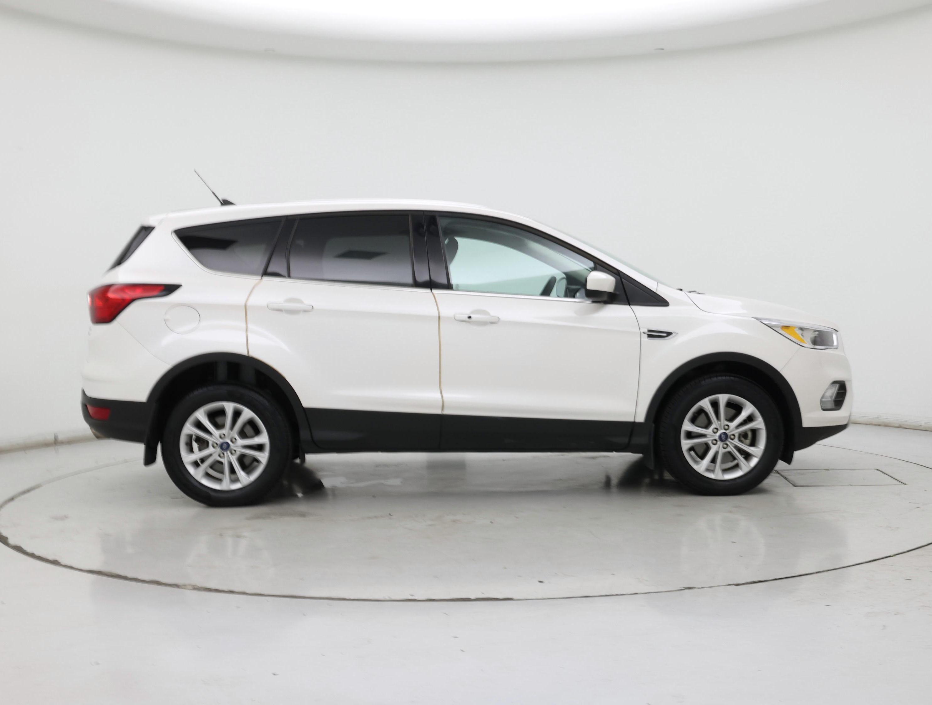Thumbnail: 2019 Ford Escape - 7