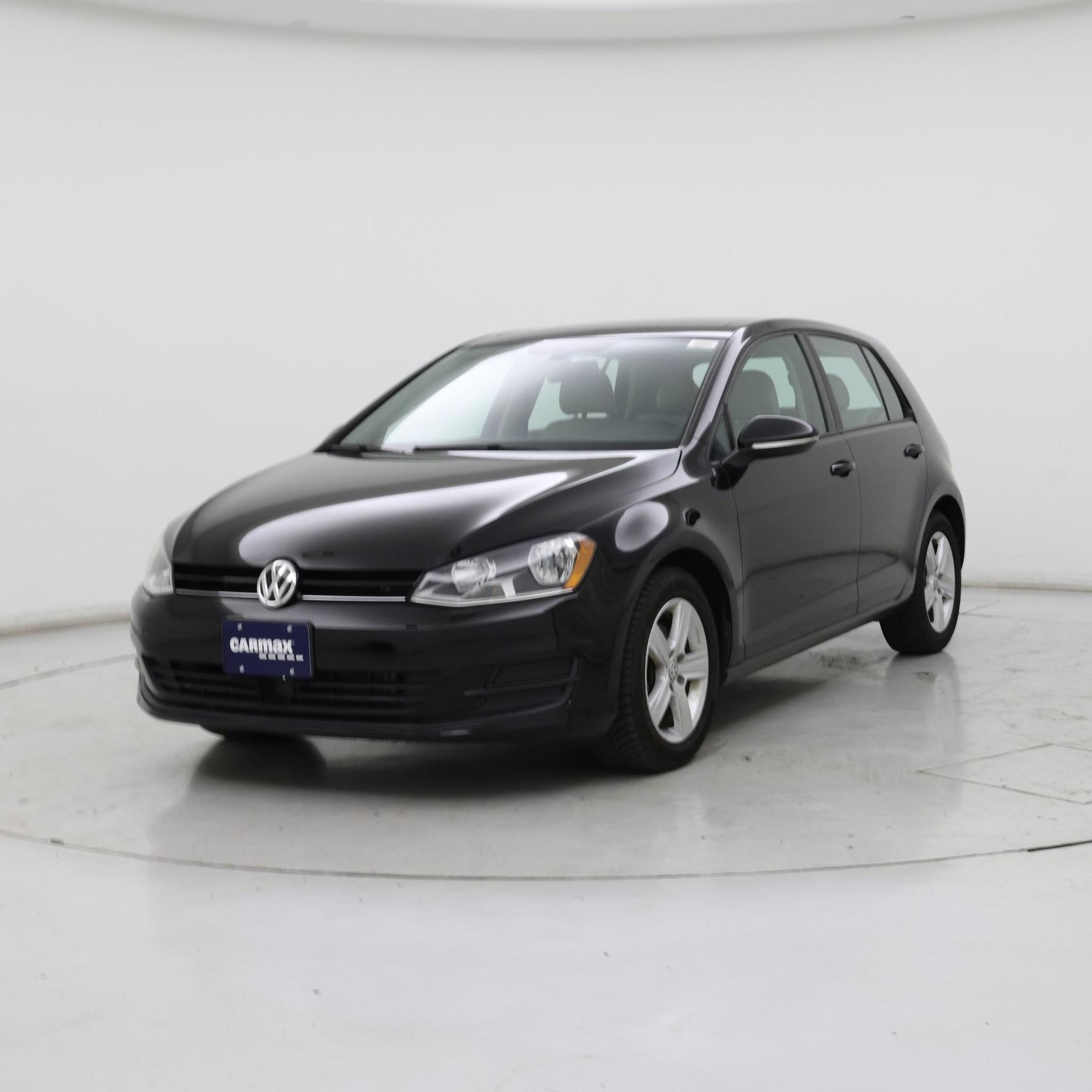 Thumbnail: 2017 Volkswagen Golf - 4