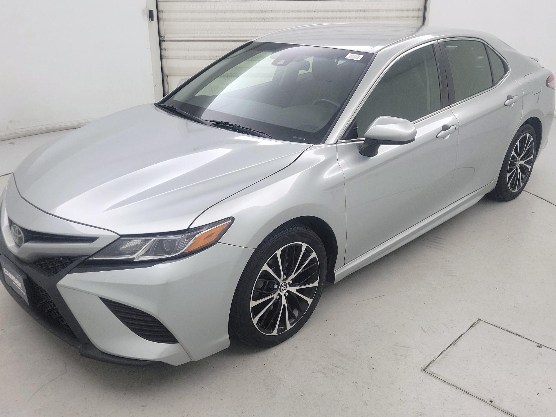 Thumbnail: 2018 Toyota Camry - 3