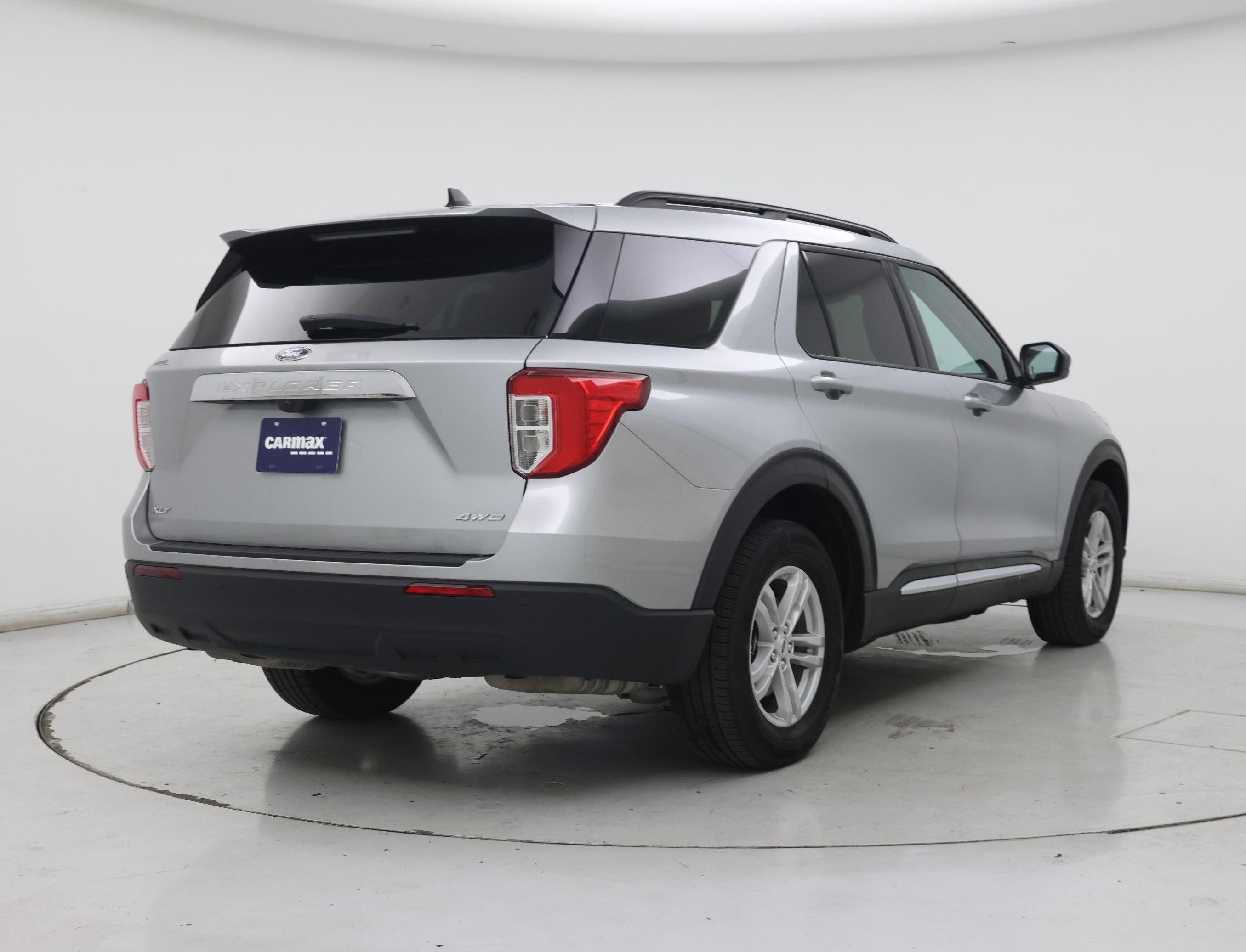 Thumbnail: 2023 Ford Explorer - 8