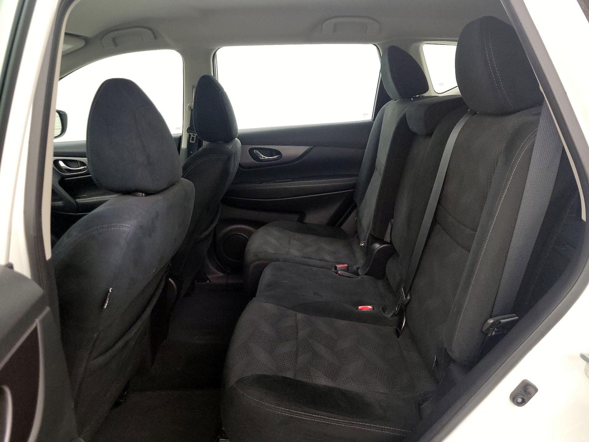 Thumbnail: 2016 Nissan Rogue - 19