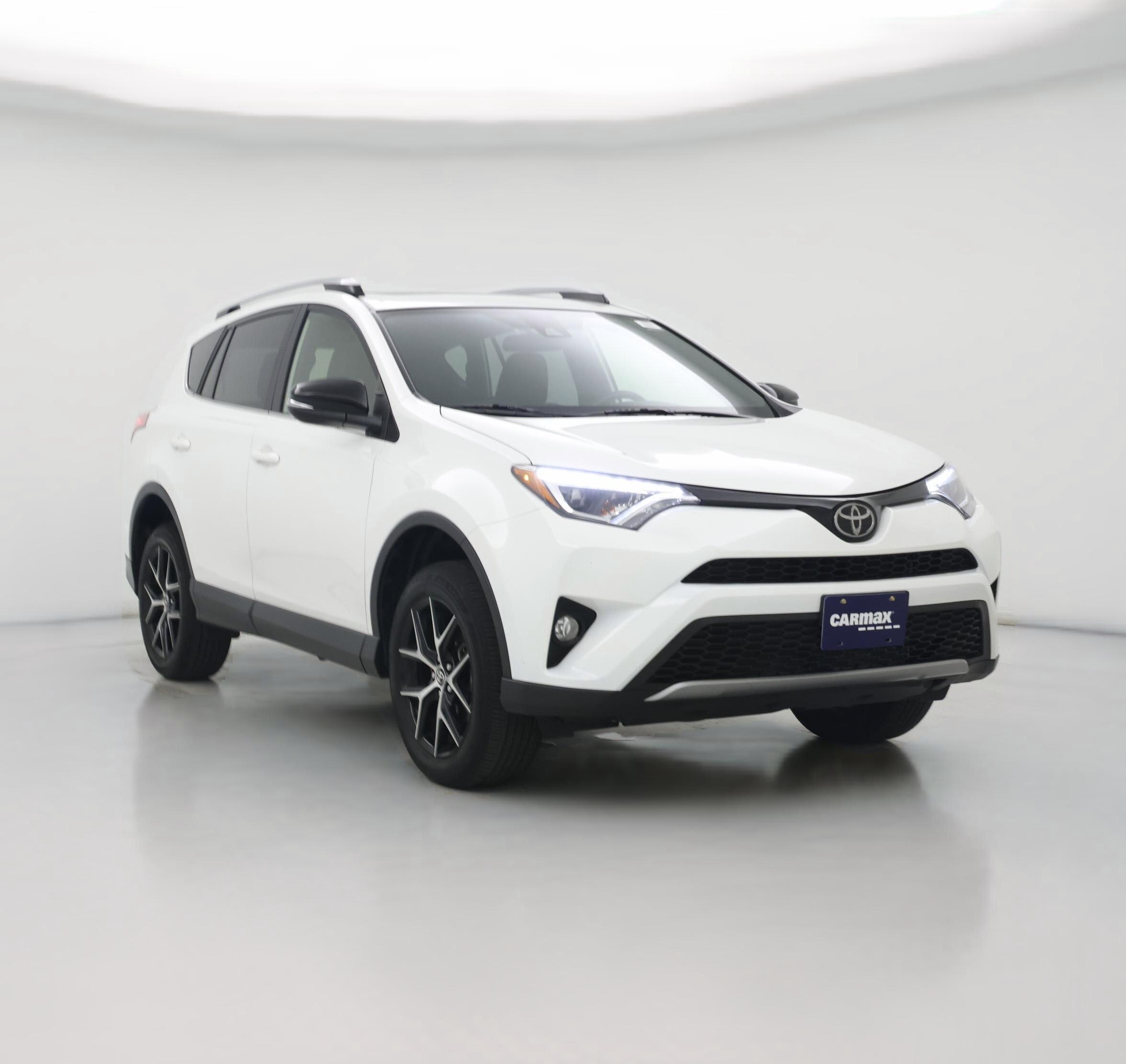 Thumbnail: 2017 Toyota RAV4 - 1