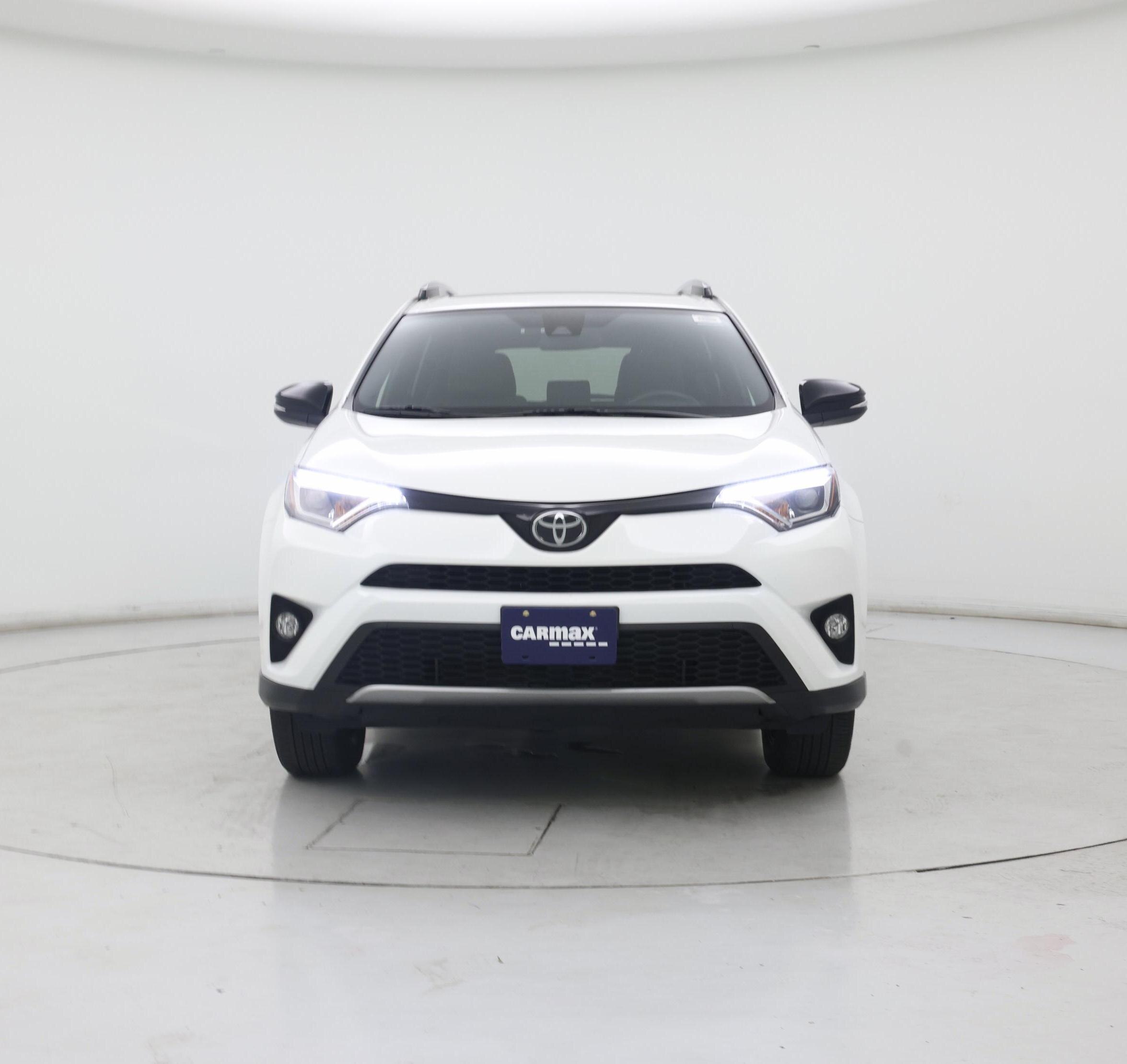Thumbnail: 2017 Toyota RAV4 - 5