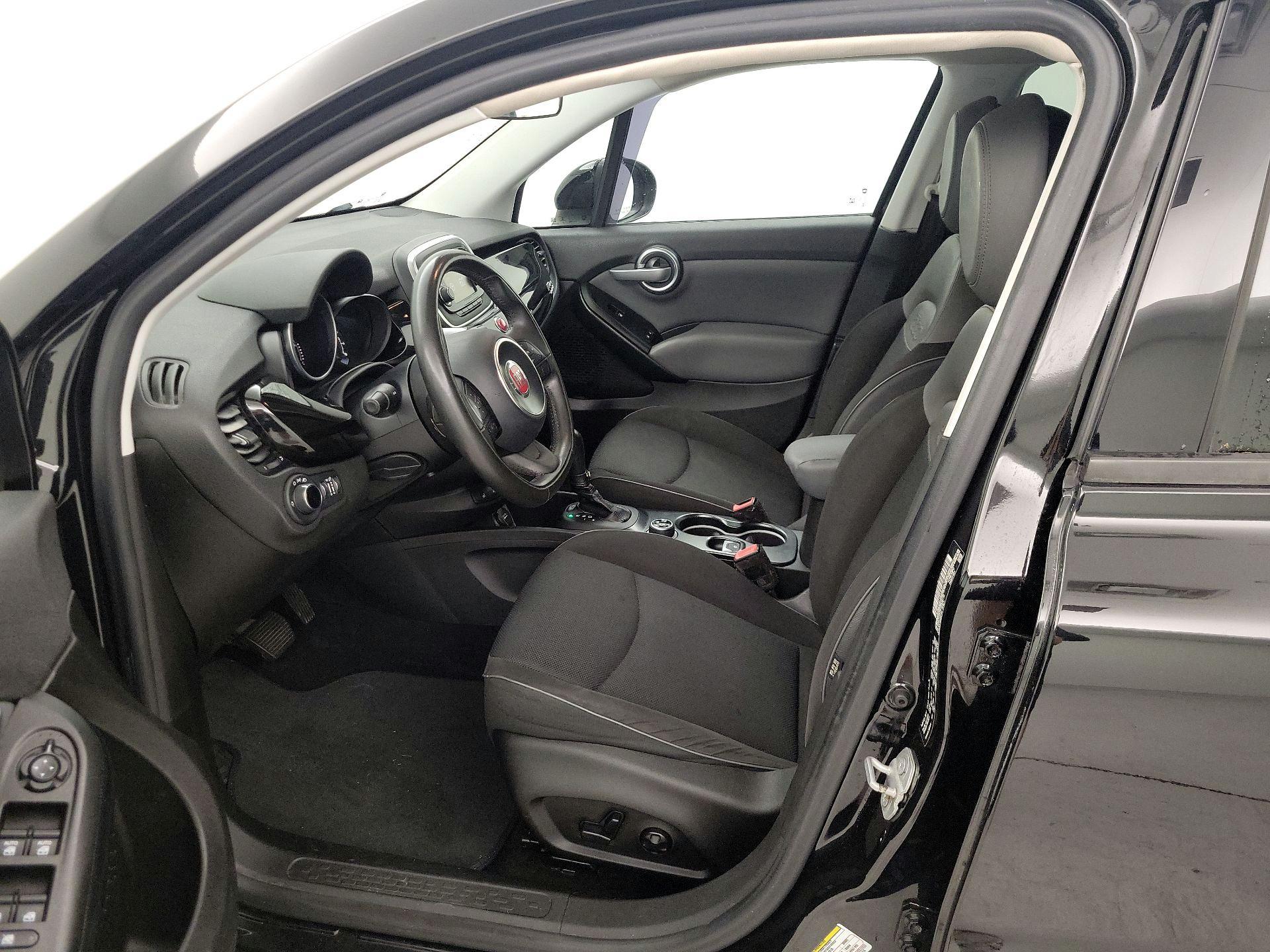 Thumbnail: 2016 Fiat 500X - 11