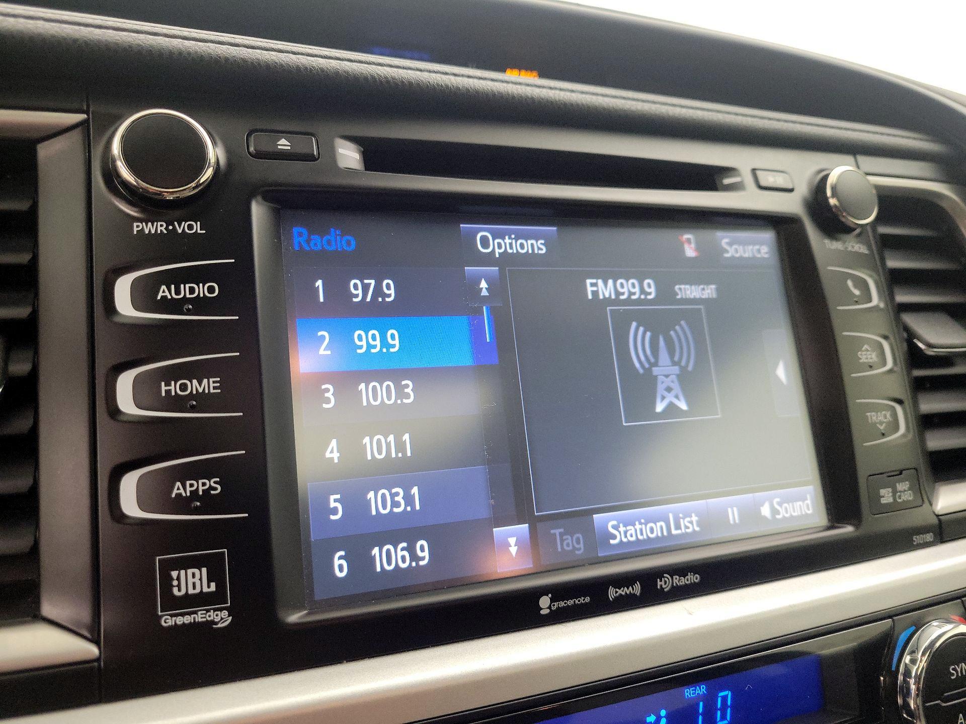 Thumbnail: 2018 Toyota Highlander - 16