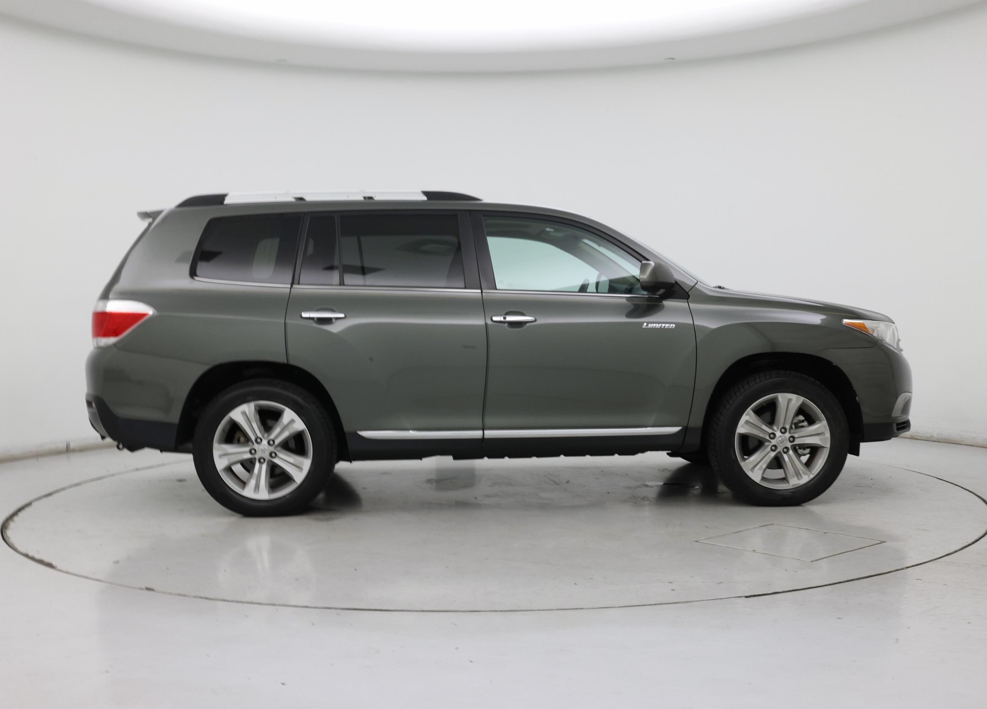 Thumbnail: 2013 Toyota Highlander - 7